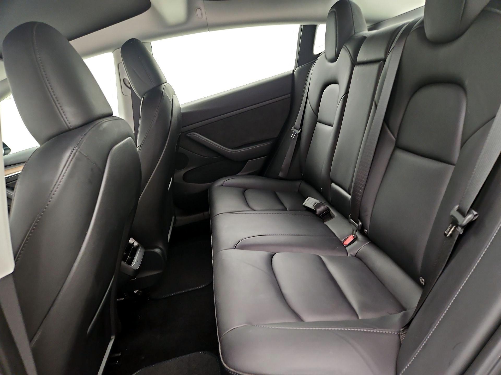 Thumbnail: 2023 Tesla Model 3 - 19