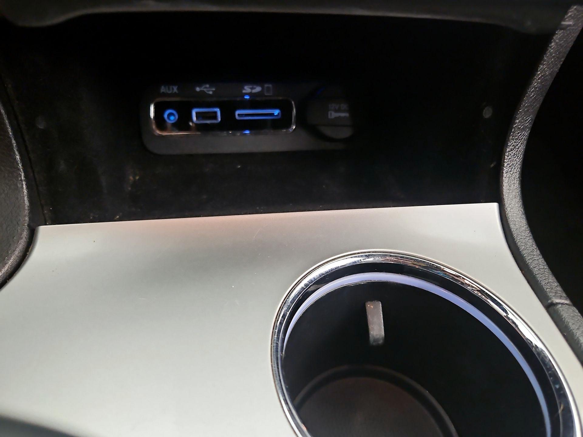 Thumbnail: 2015 Jeep Grand Cherokee - 18