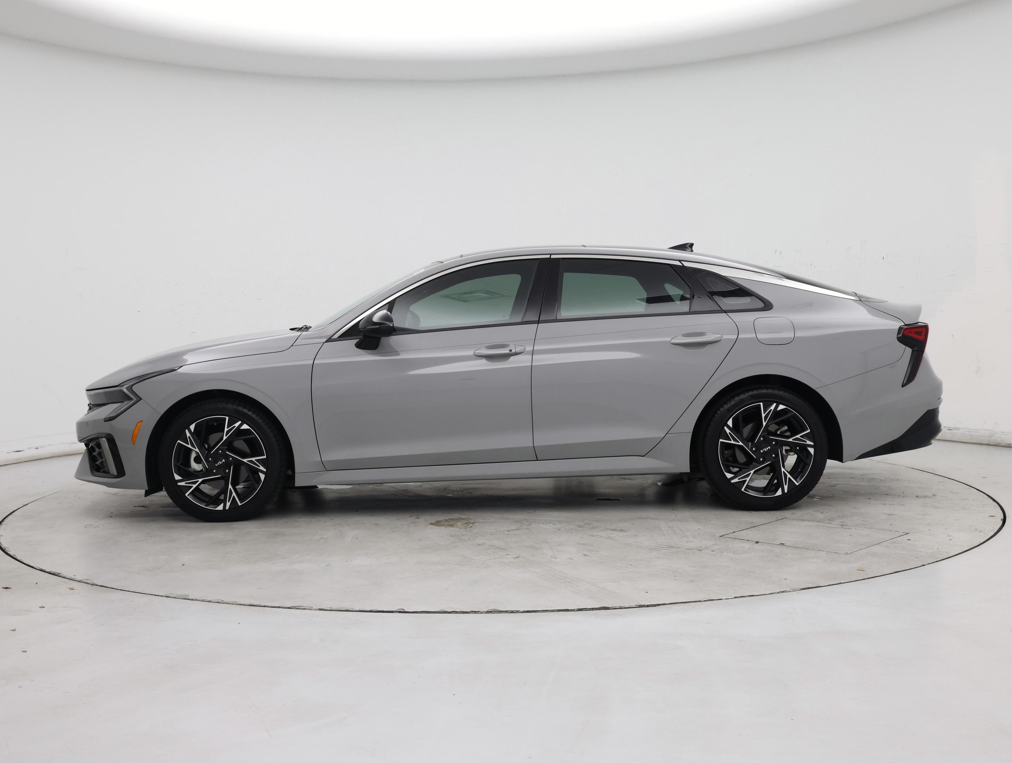 Thumbnail: 2025 Kia K5 - 3