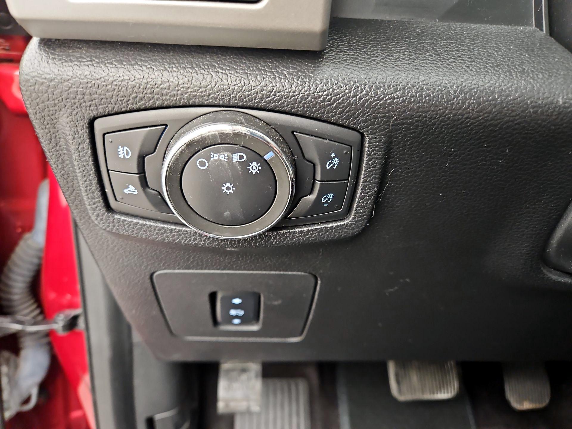 Thumbnail: 2017 Ford F-150 - 13