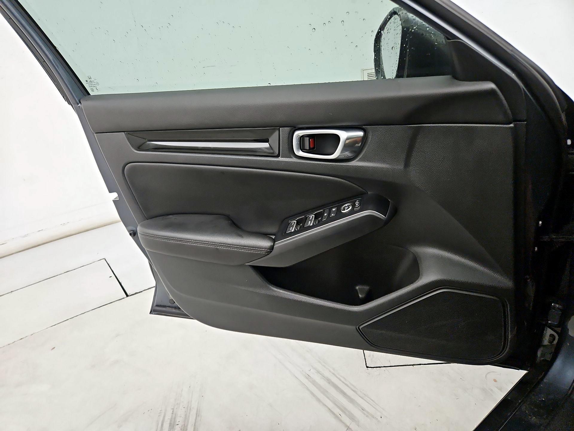 Thumbnail: 2023 Honda Civic - 12