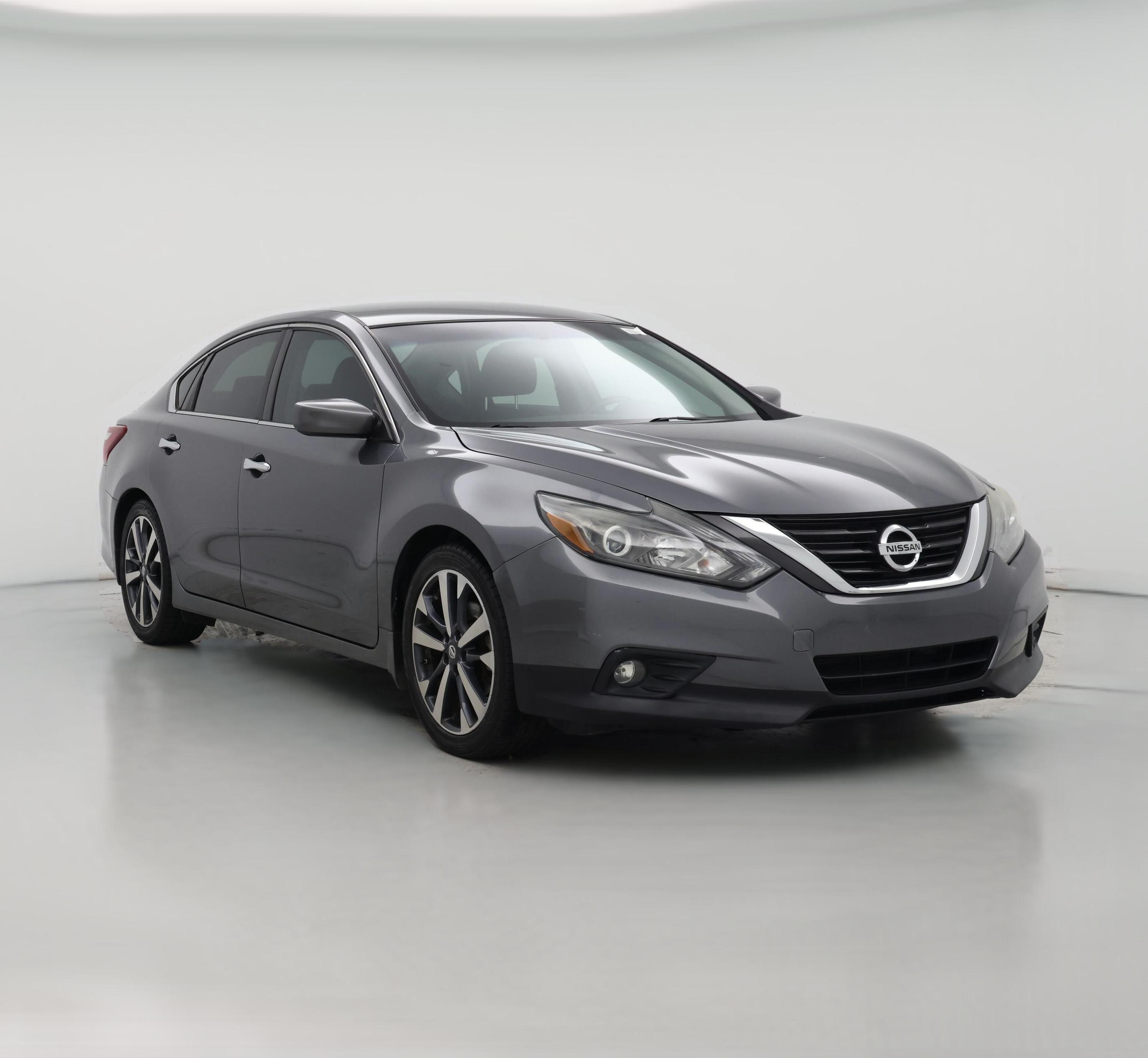 Thumbnail: 2017 Nissan Altima - 1