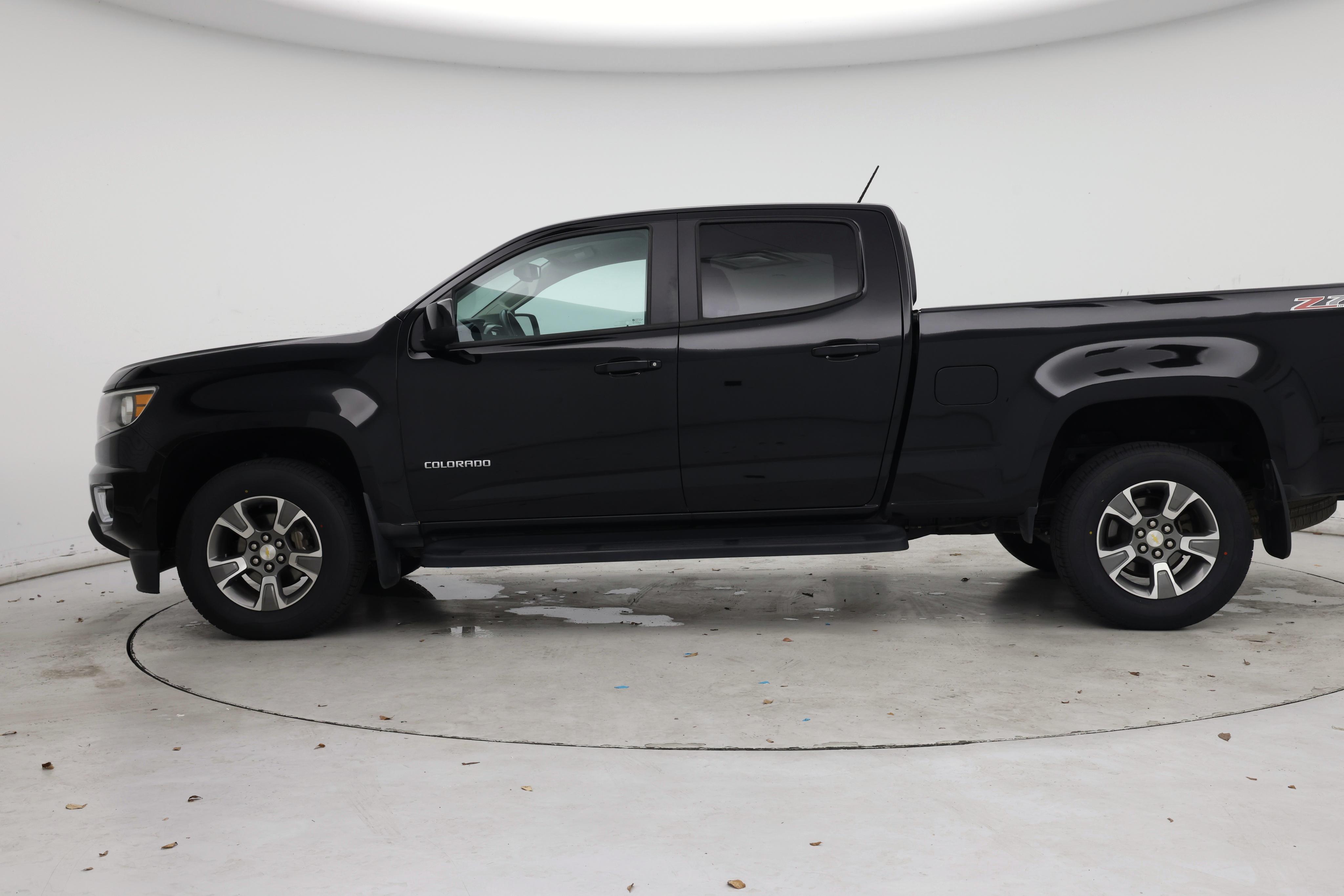 Thumbnail: 2018 Chevrolet Colorado - 3