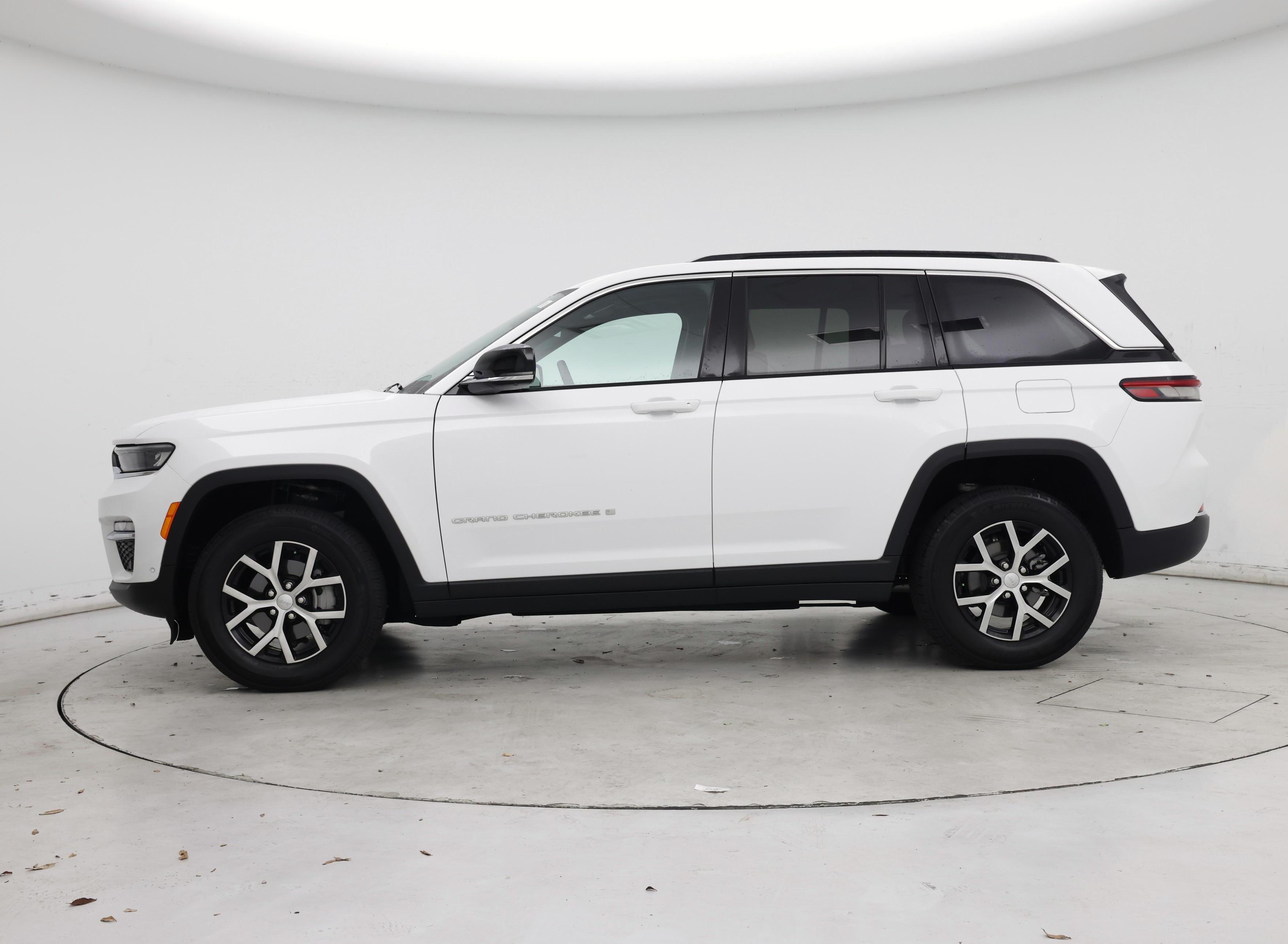 Thumbnail: 2025 Jeep Grand Cherokee - 3