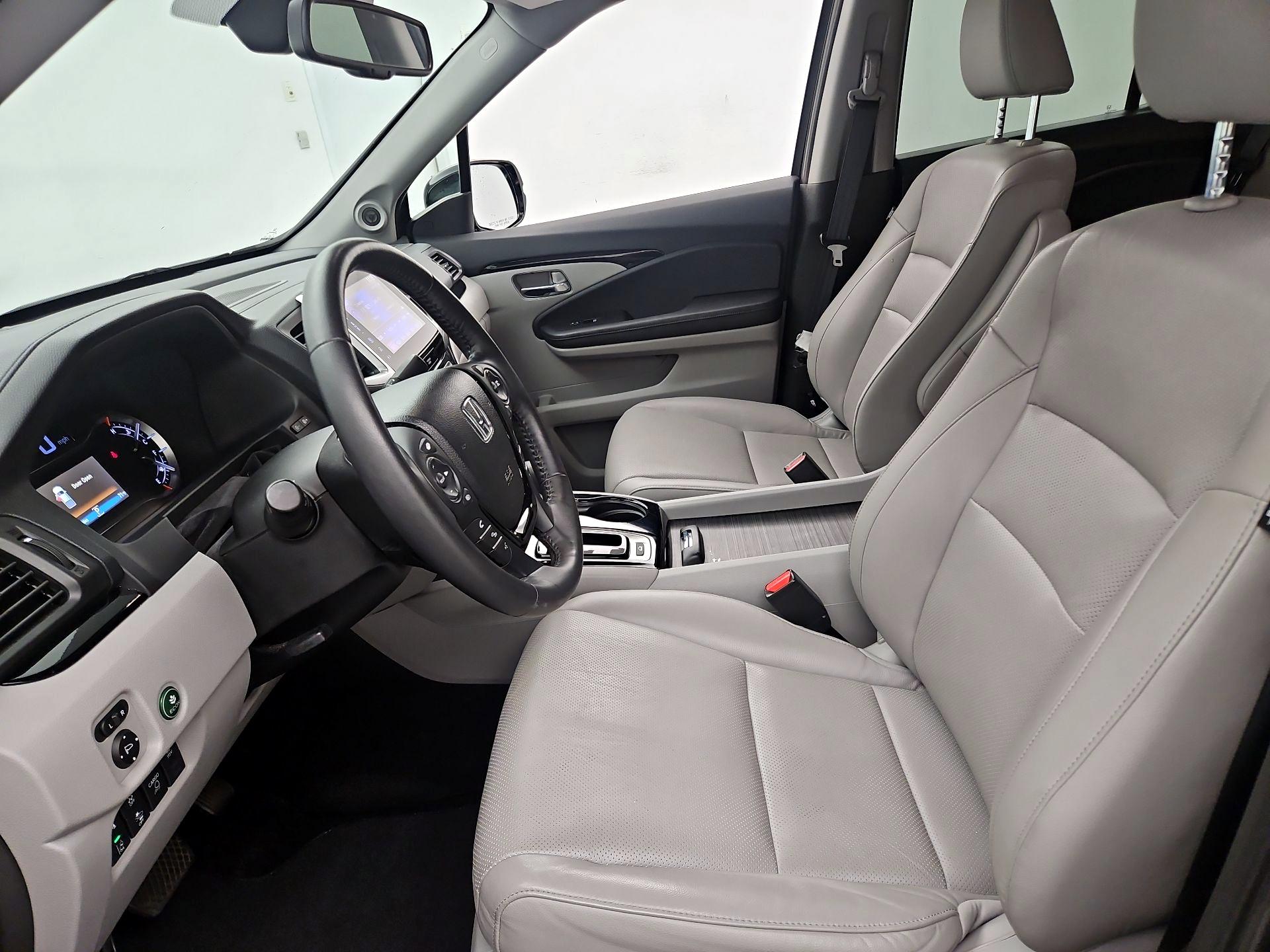 Thumbnail: 2019 Honda Ridgeline - 11