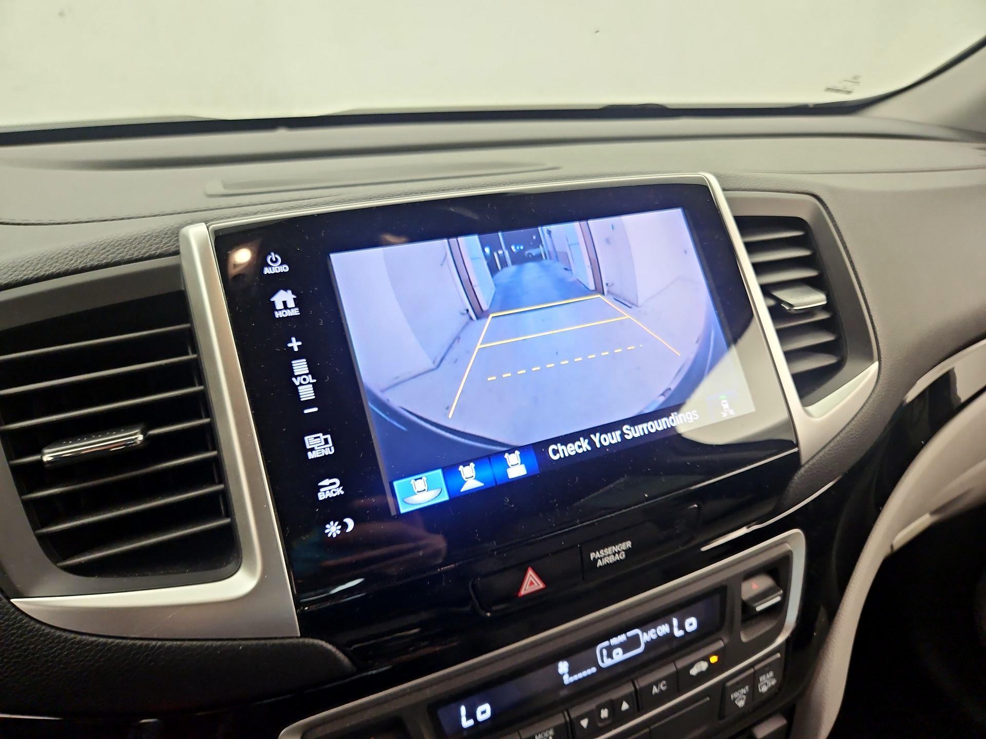 Thumbnail: 2019 Honda Ridgeline - 14
