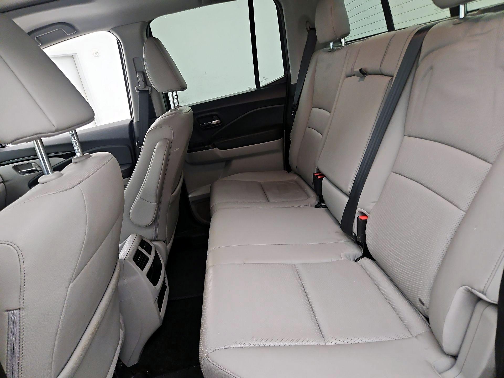 Thumbnail: 2019 Honda Ridgeline - 20