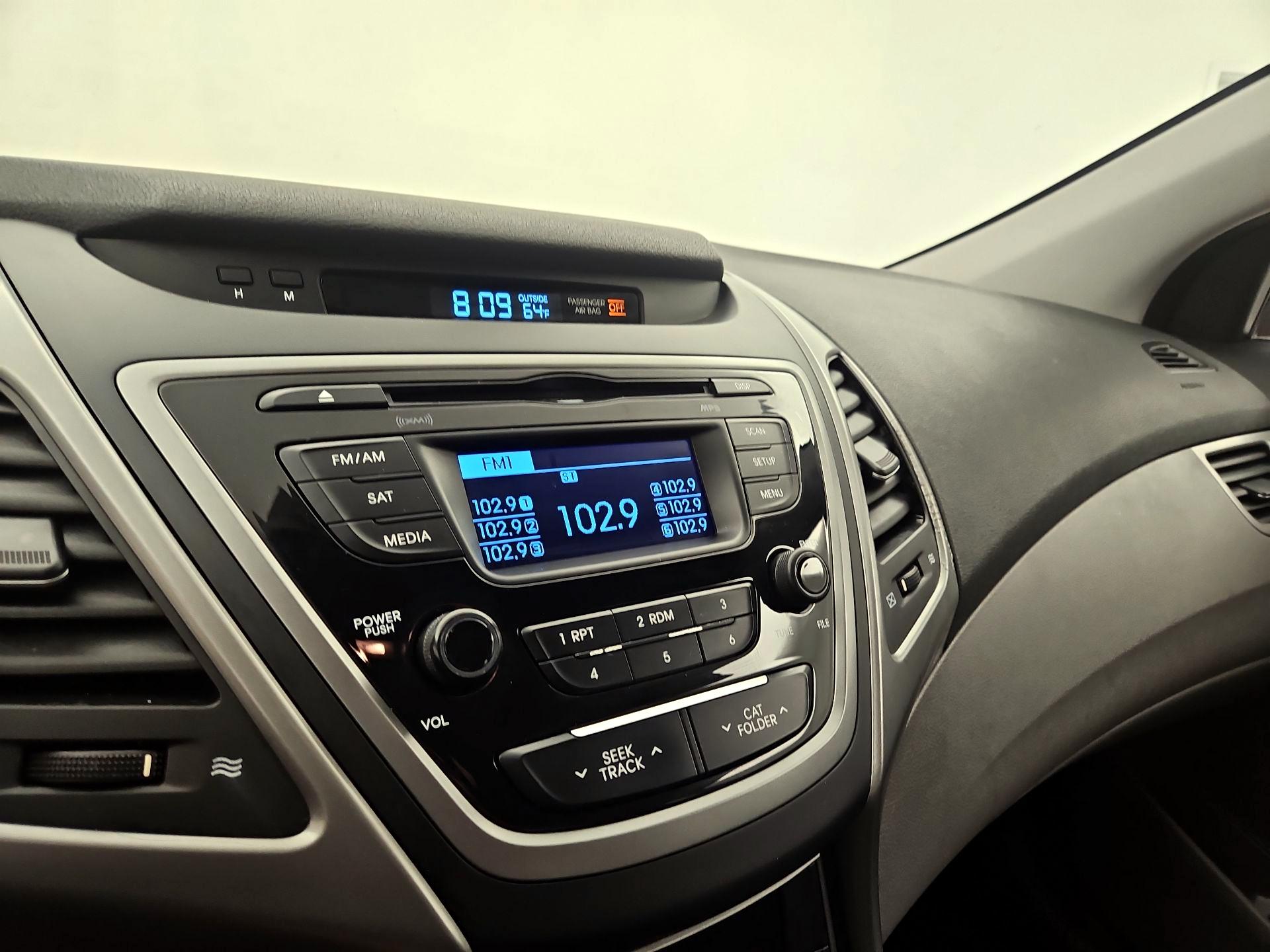 Thumbnail: 2016 Hyundai Elantra - 14