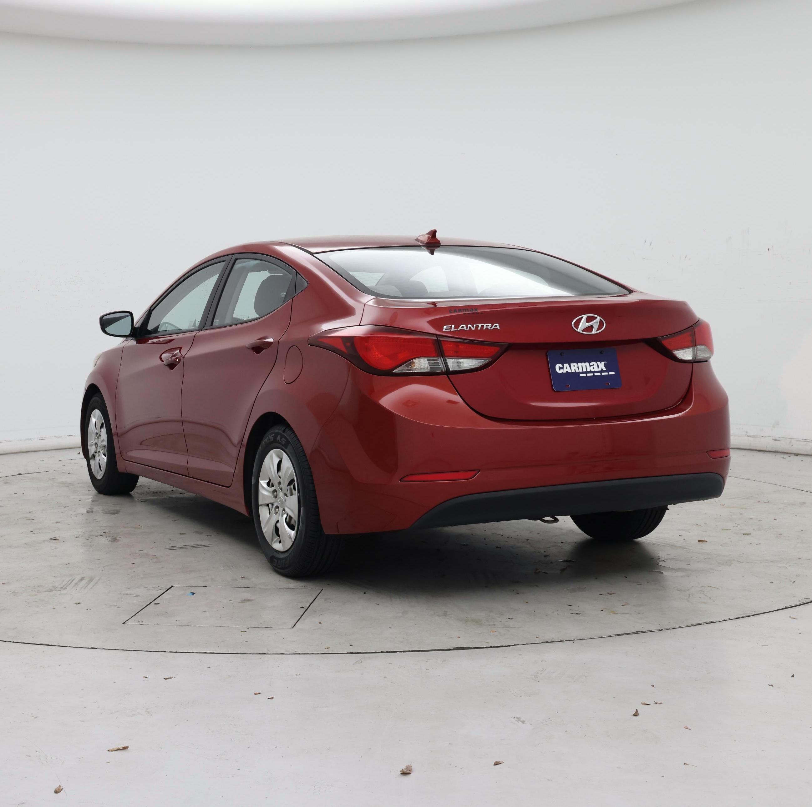 Thumbnail: 2016 Hyundai Elantra - 2