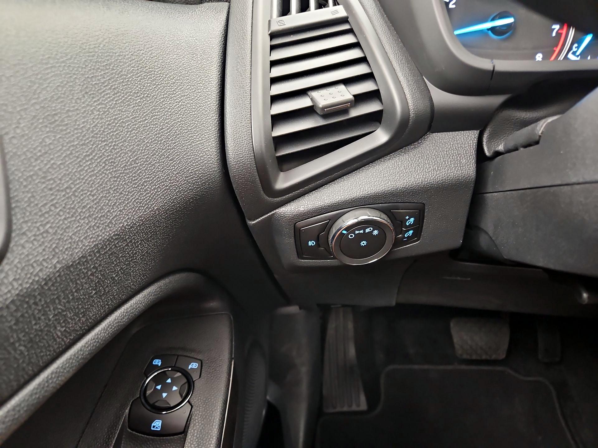Thumbnail: 2020 Ford EcoSport - 13