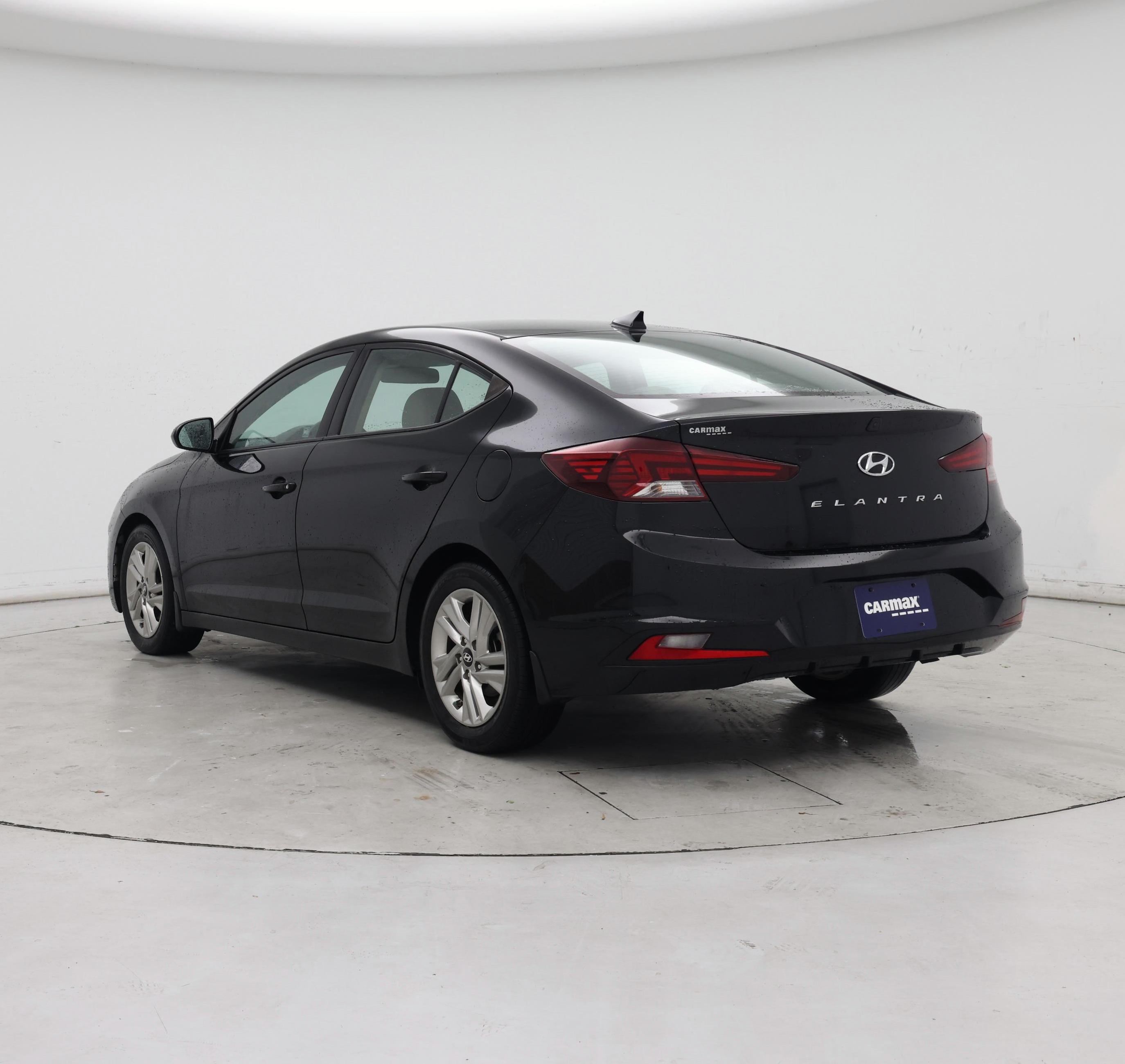 Thumbnail: 2019 Hyundai Elantra - 2