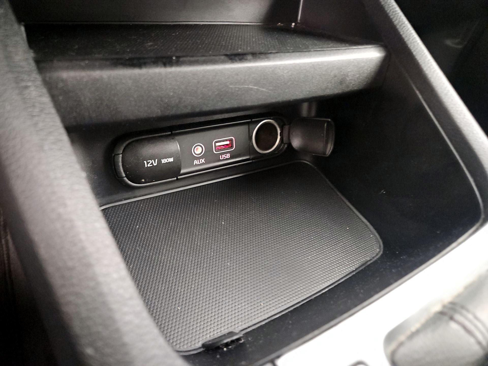 Thumbnail: 2019 Kia Forte - 18