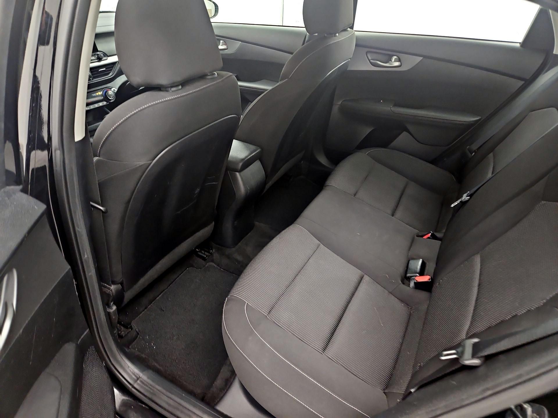 Thumbnail: 2019 Kia Forte - 19