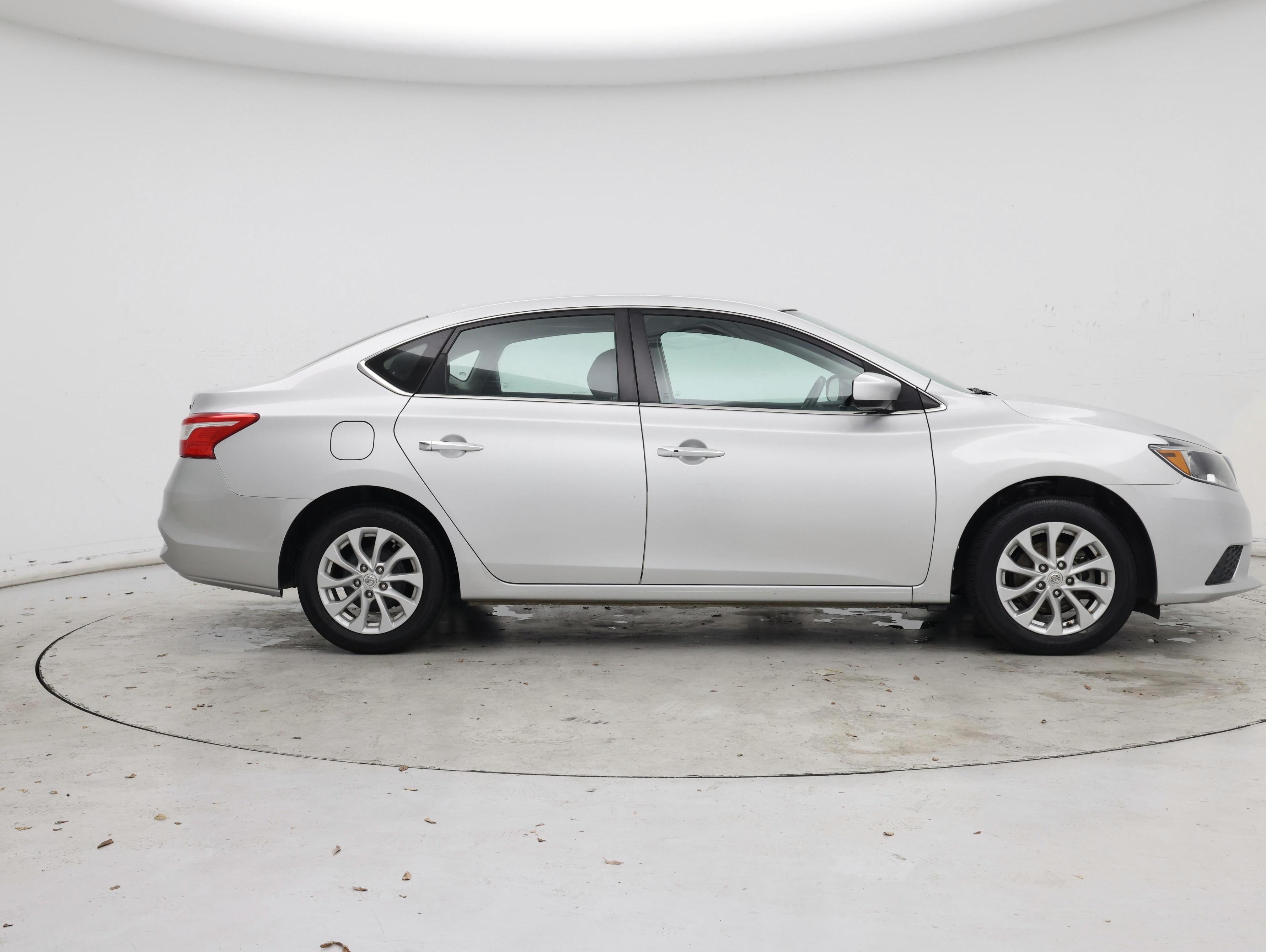 Thumbnail: 2019 Nissan Sentra - 7