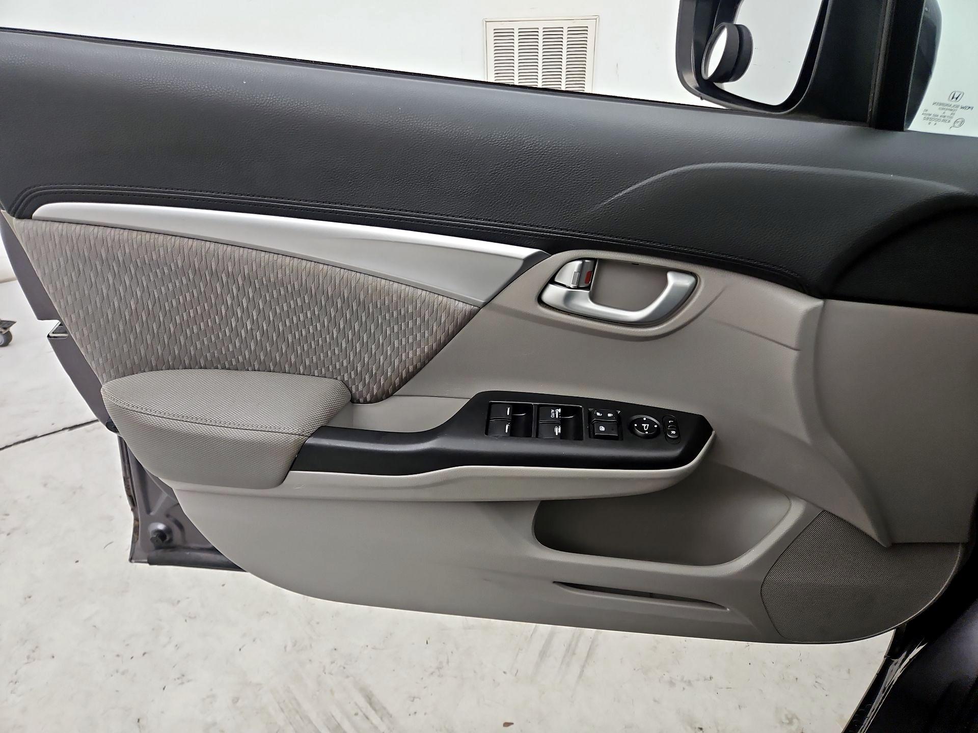 Thumbnail: 2015 Honda Civic - 12