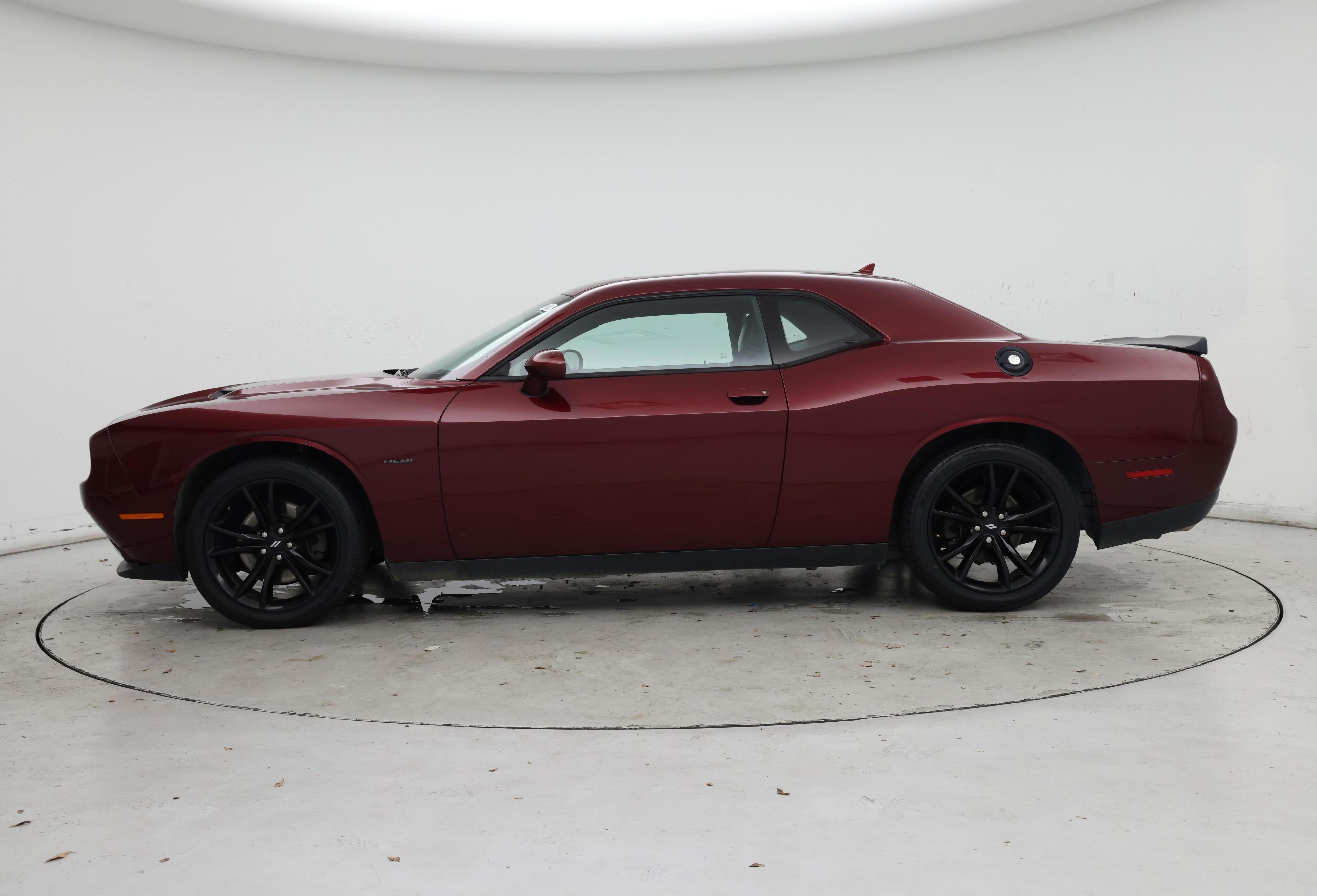 Thumbnail: 2018 Dodge Challenger - 3