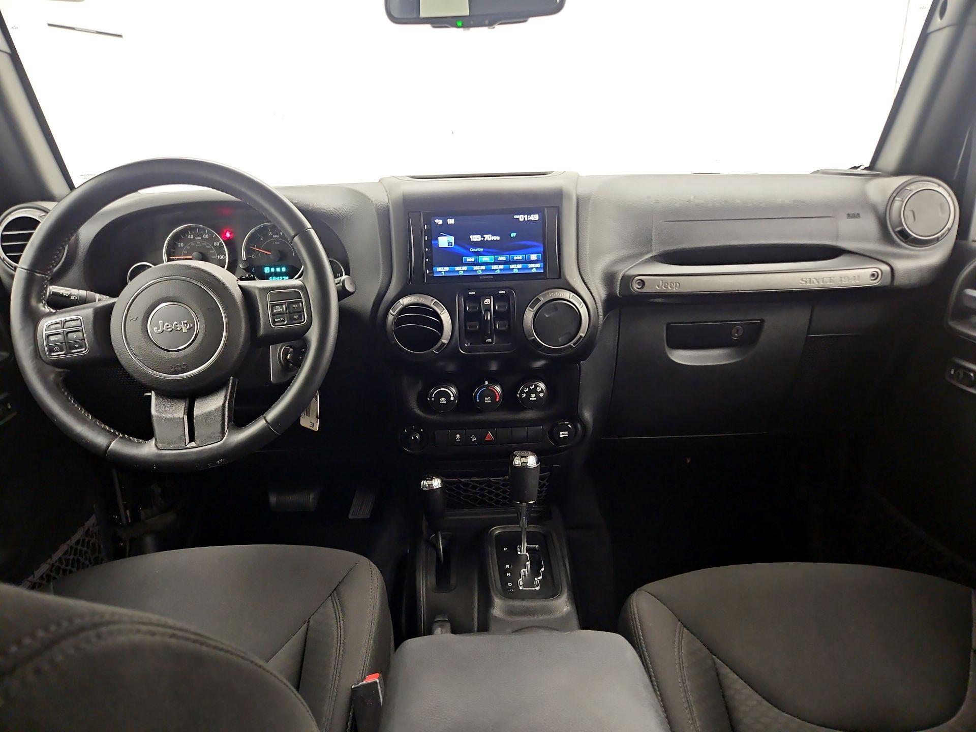 Thumbnail: 2017 Jeep Wrangler - 9