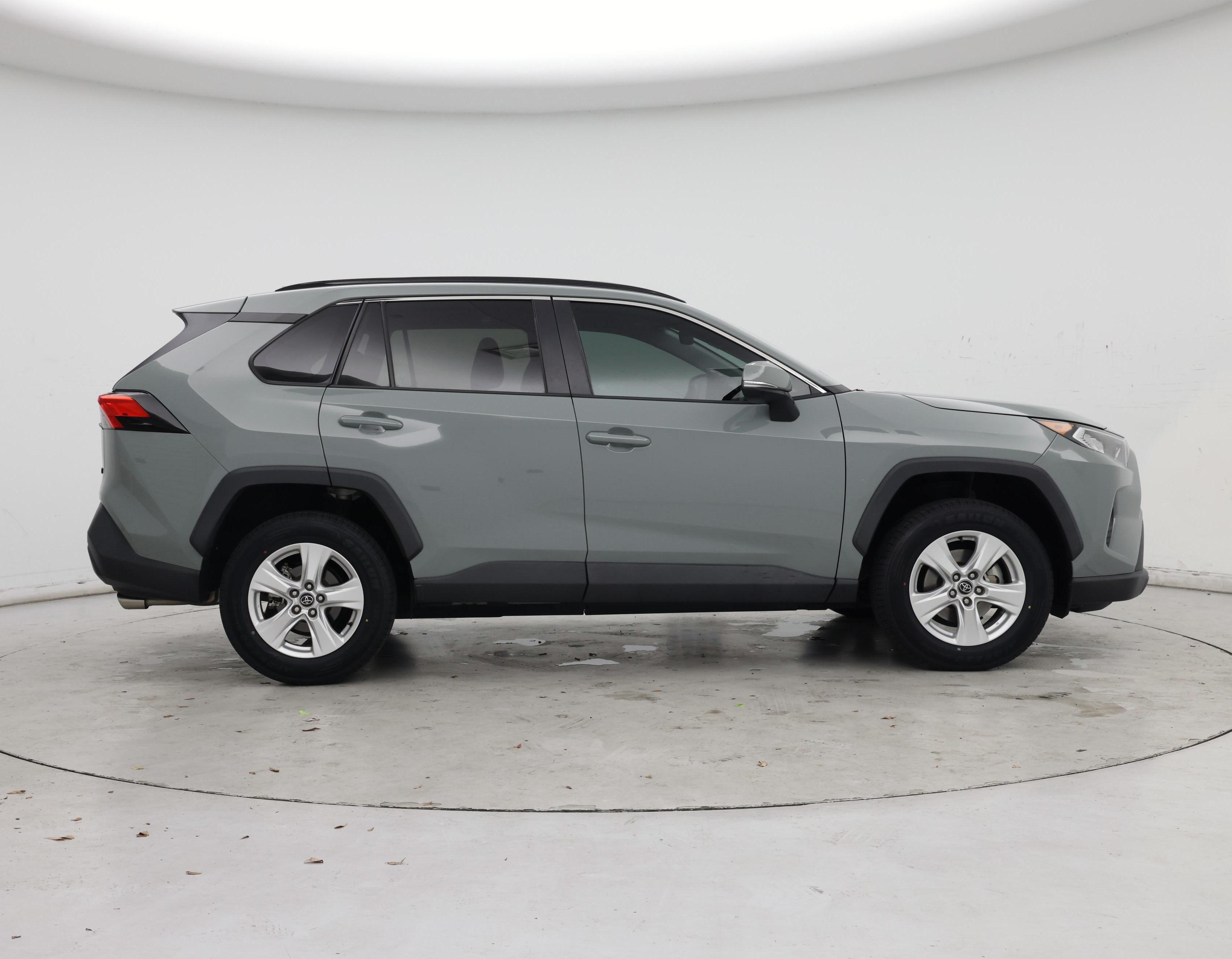 Thumbnail: 2021 Toyota RAV4 - 7