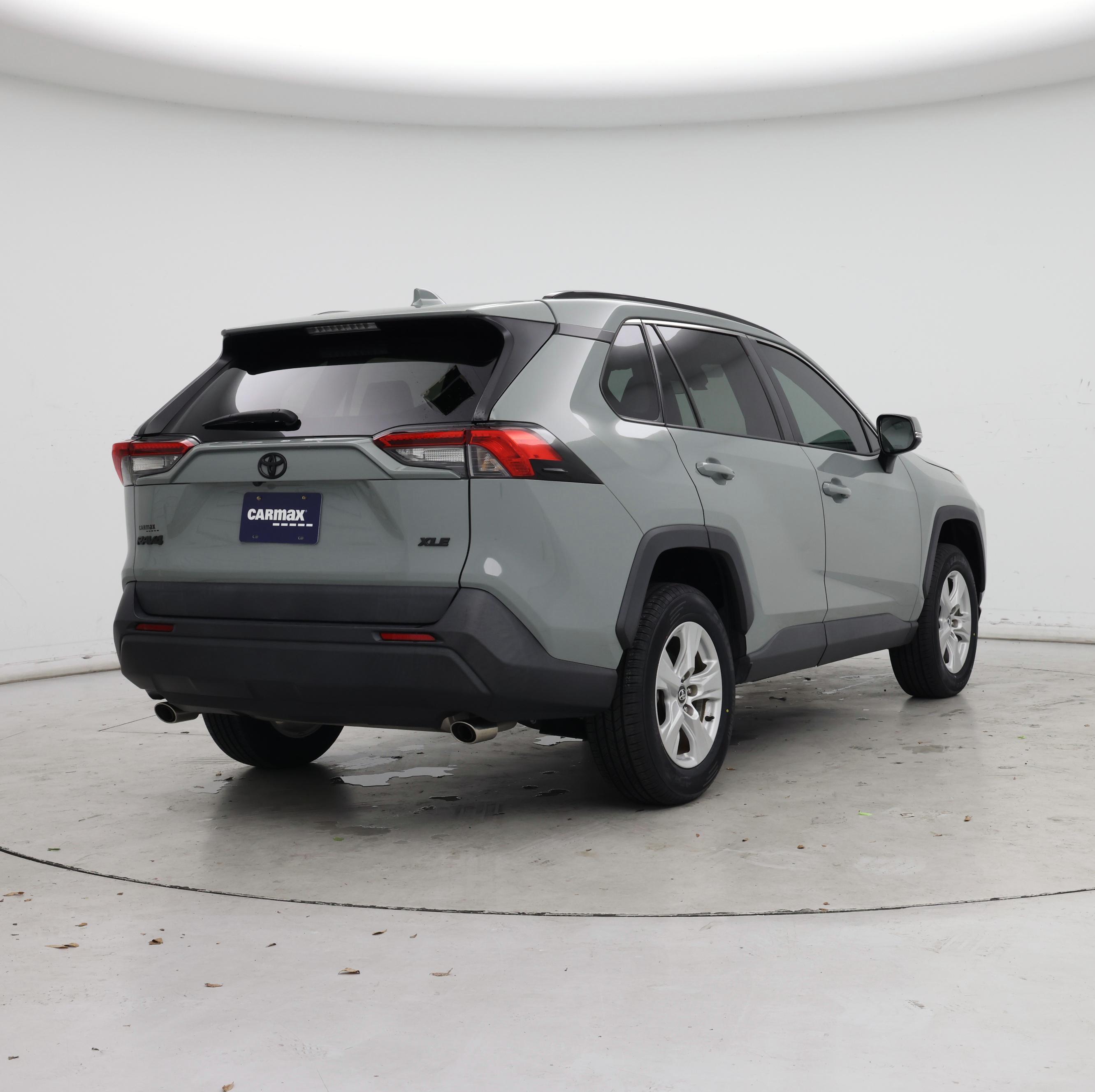 Thumbnail: 2021 Toyota RAV4 - 8