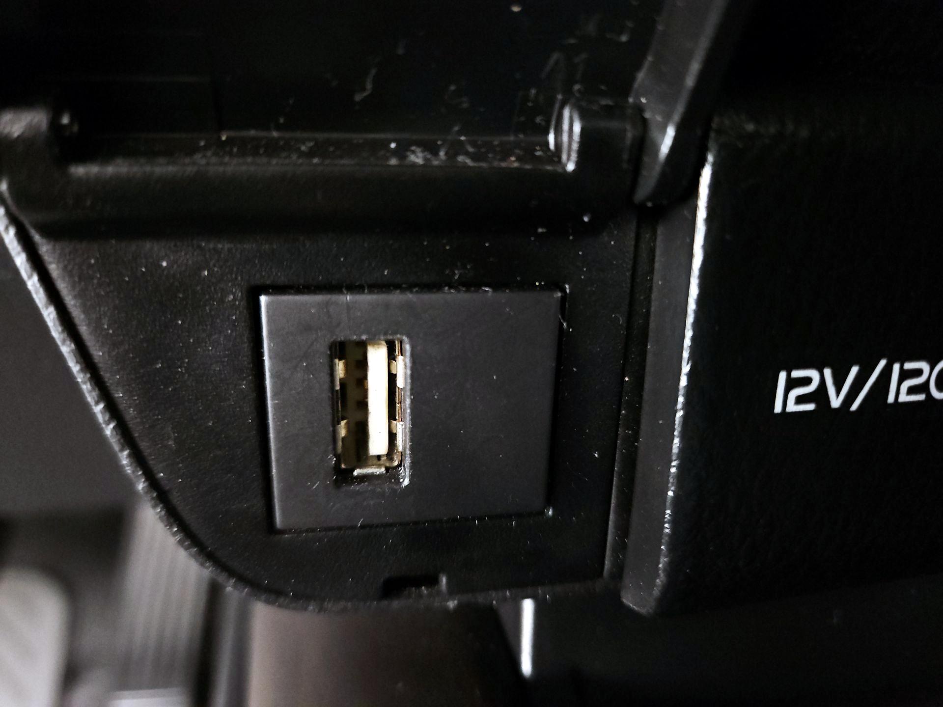 Thumbnail: 2024 Toyota Camry - 18