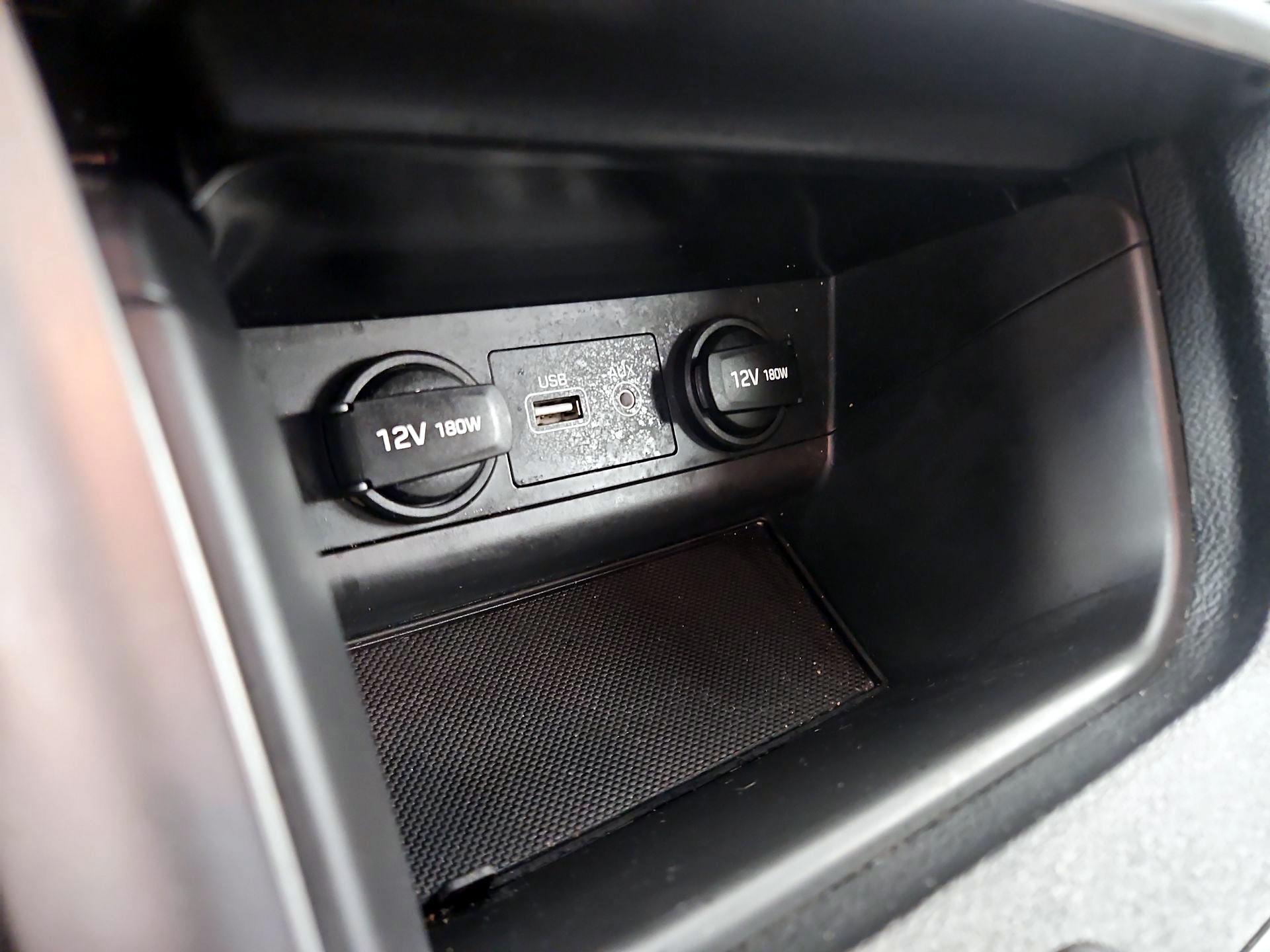 Thumbnail: 2017 Hyundai Sonata - 17