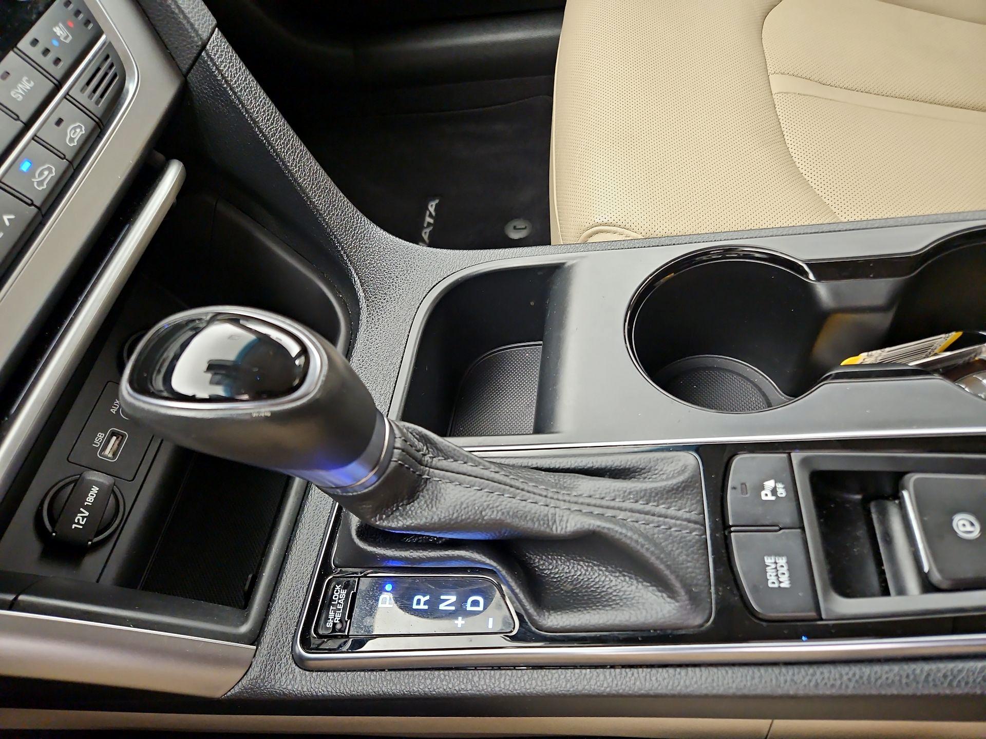 Thumbnail: 2017 Hyundai Sonata - 18