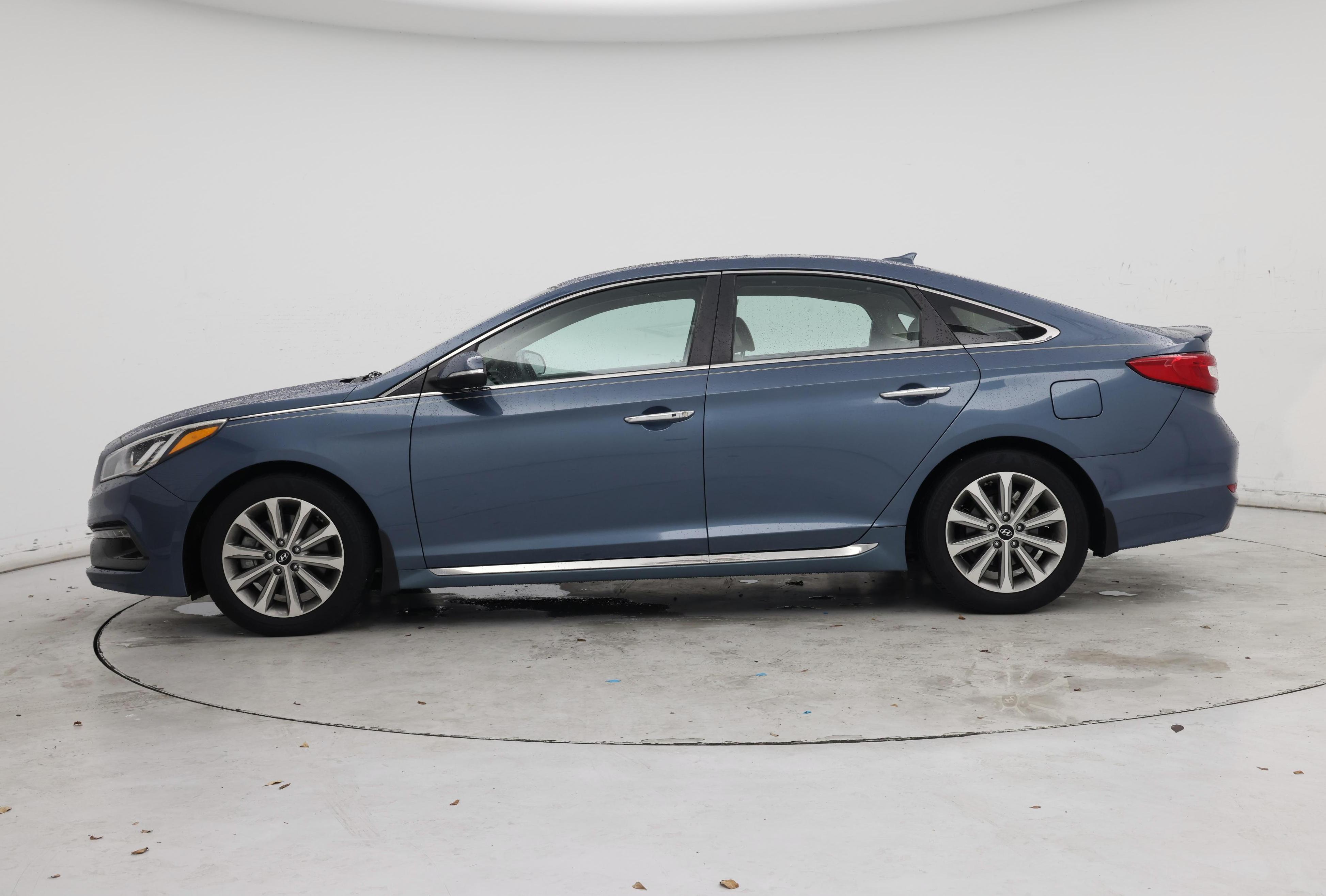 Thumbnail: 2017 Hyundai Sonata - 3