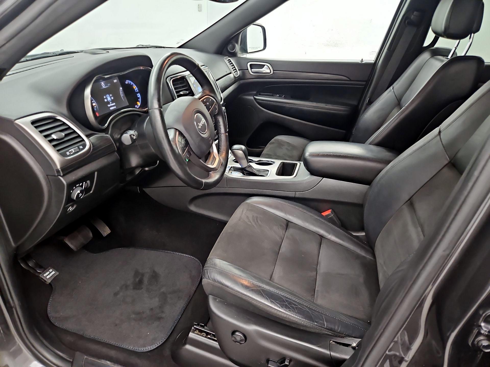 Thumbnail: 2019 Jeep Grand Cherokee - 11