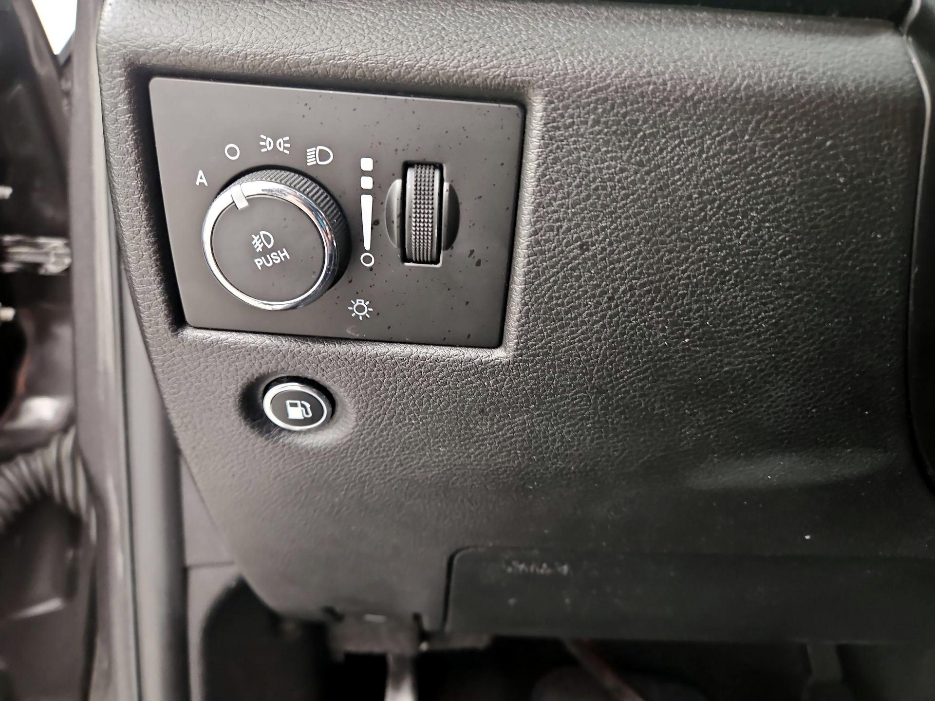 Thumbnail: 2019 Jeep Grand Cherokee - 13