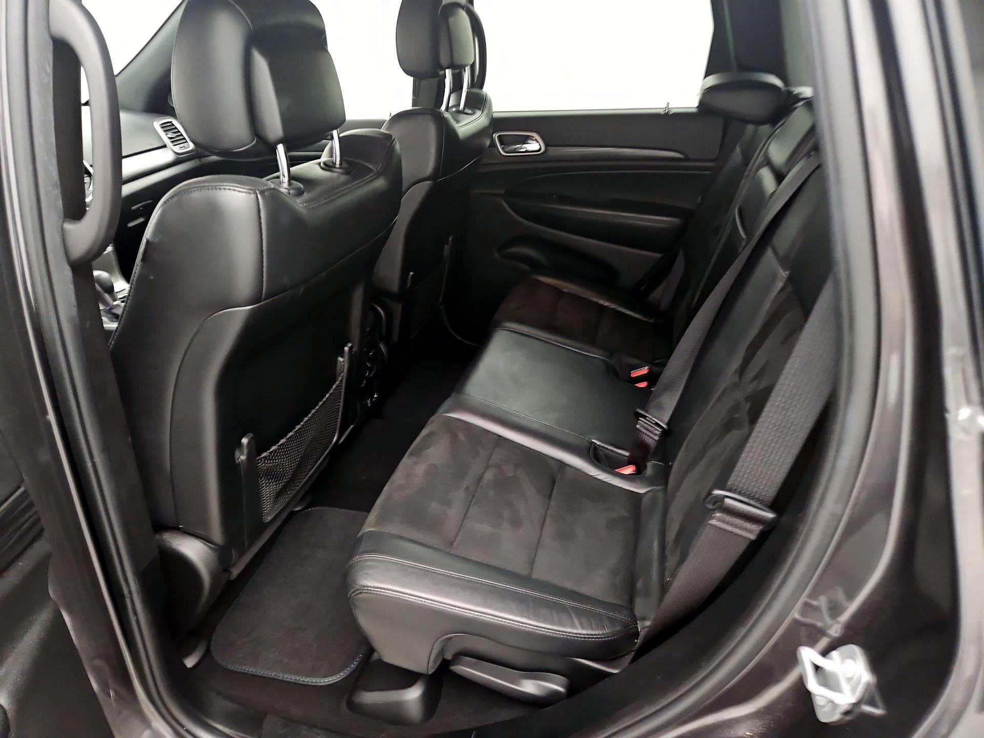 Thumbnail: 2019 Jeep Grand Cherokee - 19