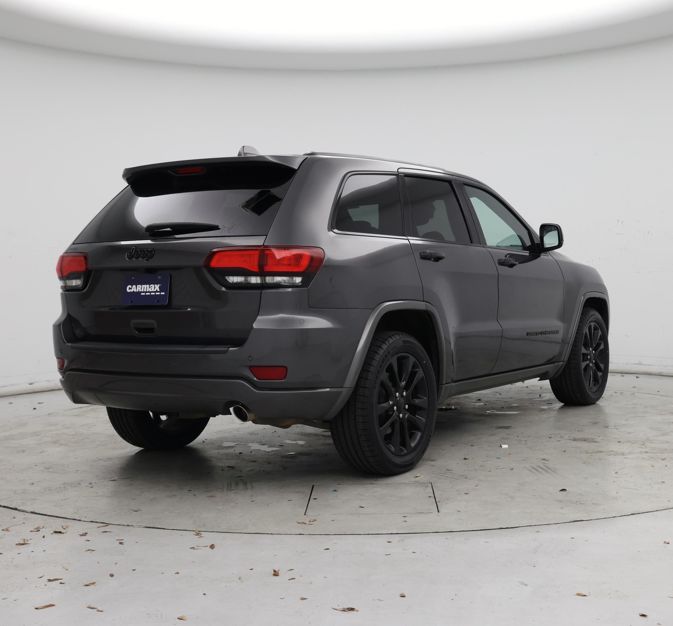 Thumbnail: 2019 Jeep Grand Cherokee - 8