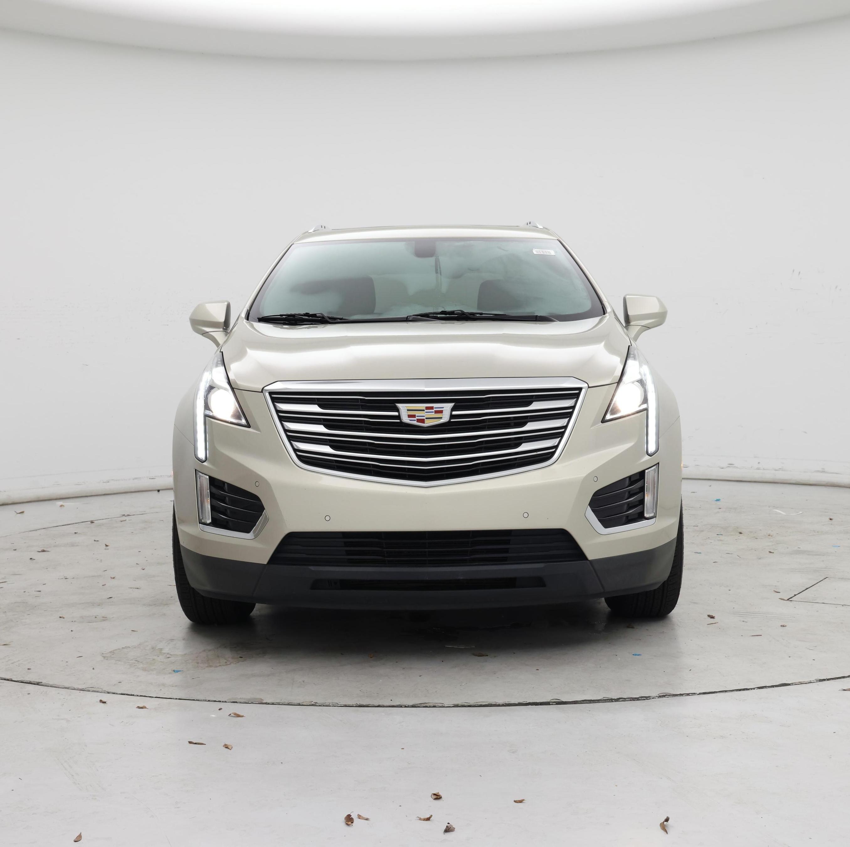 Thumbnail: 2017 Cadillac XT5 - 4