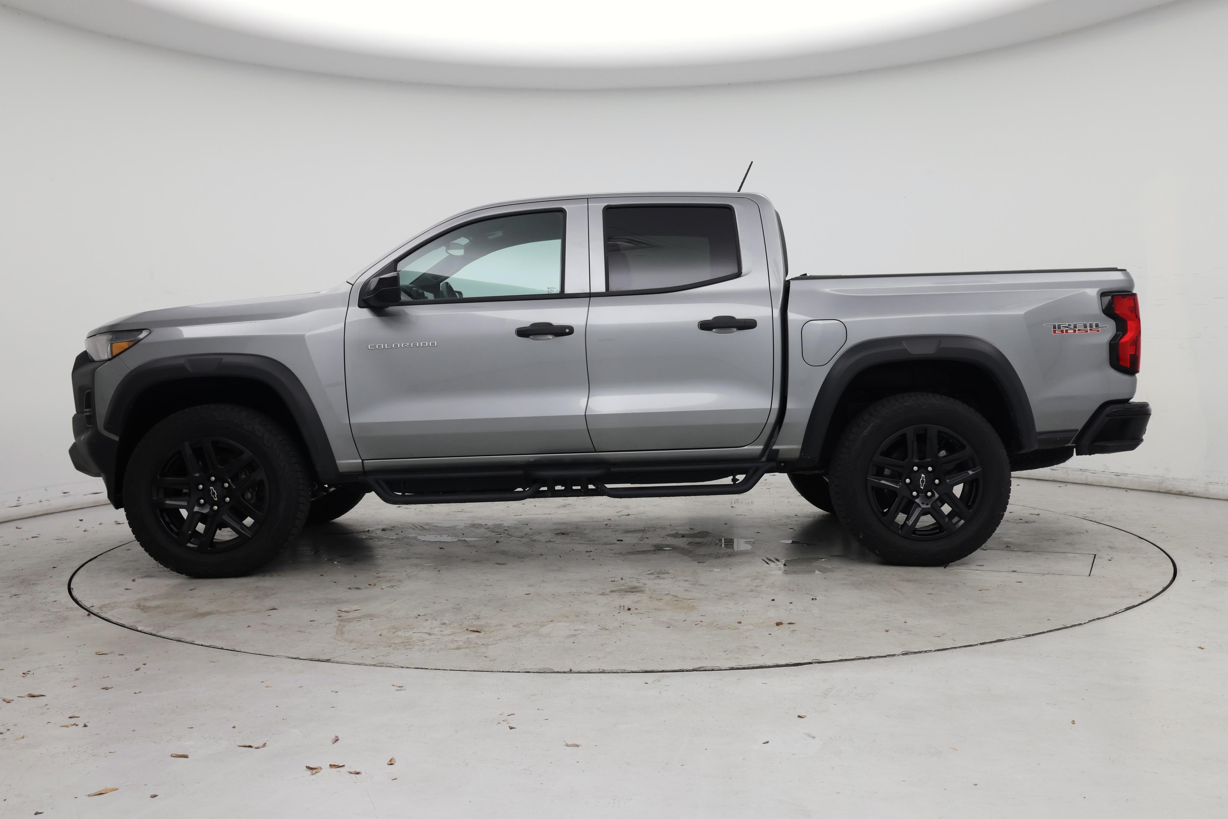 Thumbnail: 2024 Chevrolet Colorado - 3