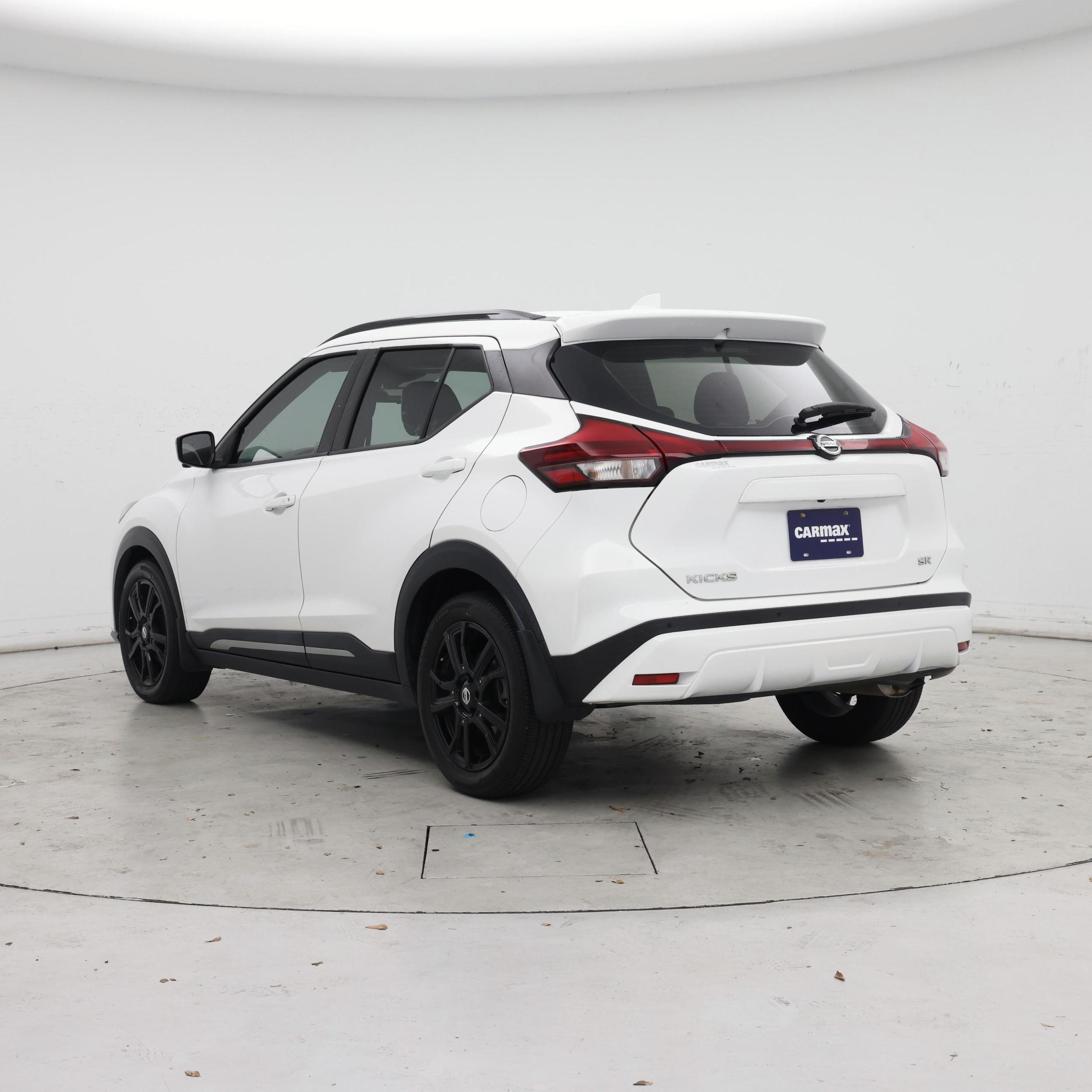 Thumbnail: 2021 Nissan Kicks - 2
