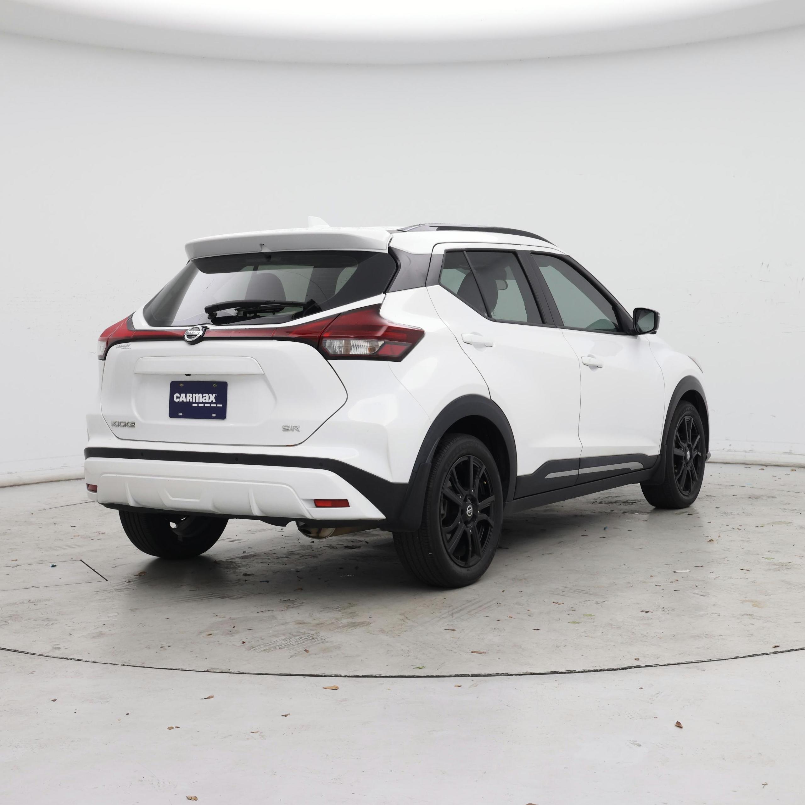 Thumbnail: 2021 Nissan Kicks - 8