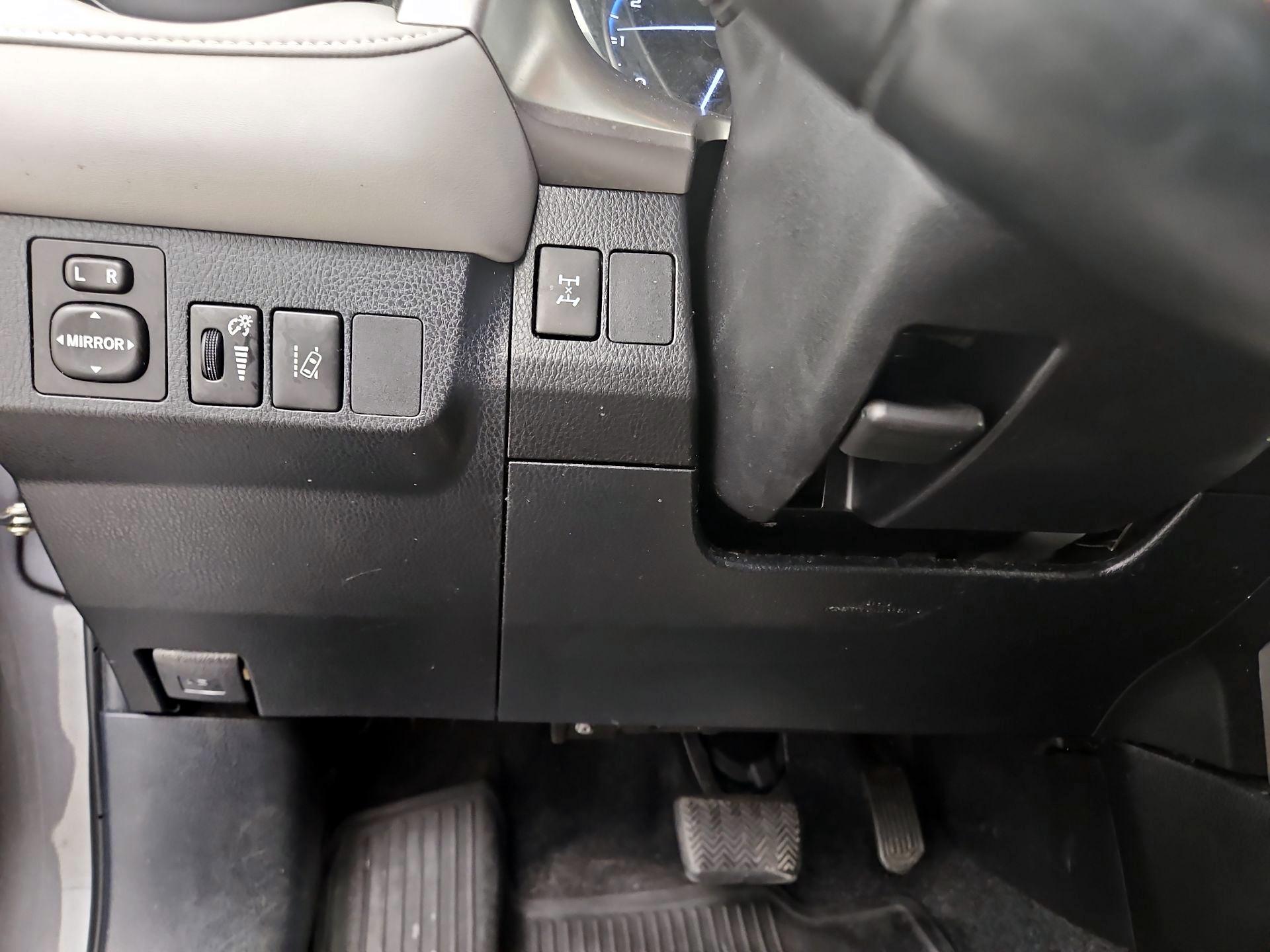 Thumbnail: 2017 Toyota RAV4 - 13