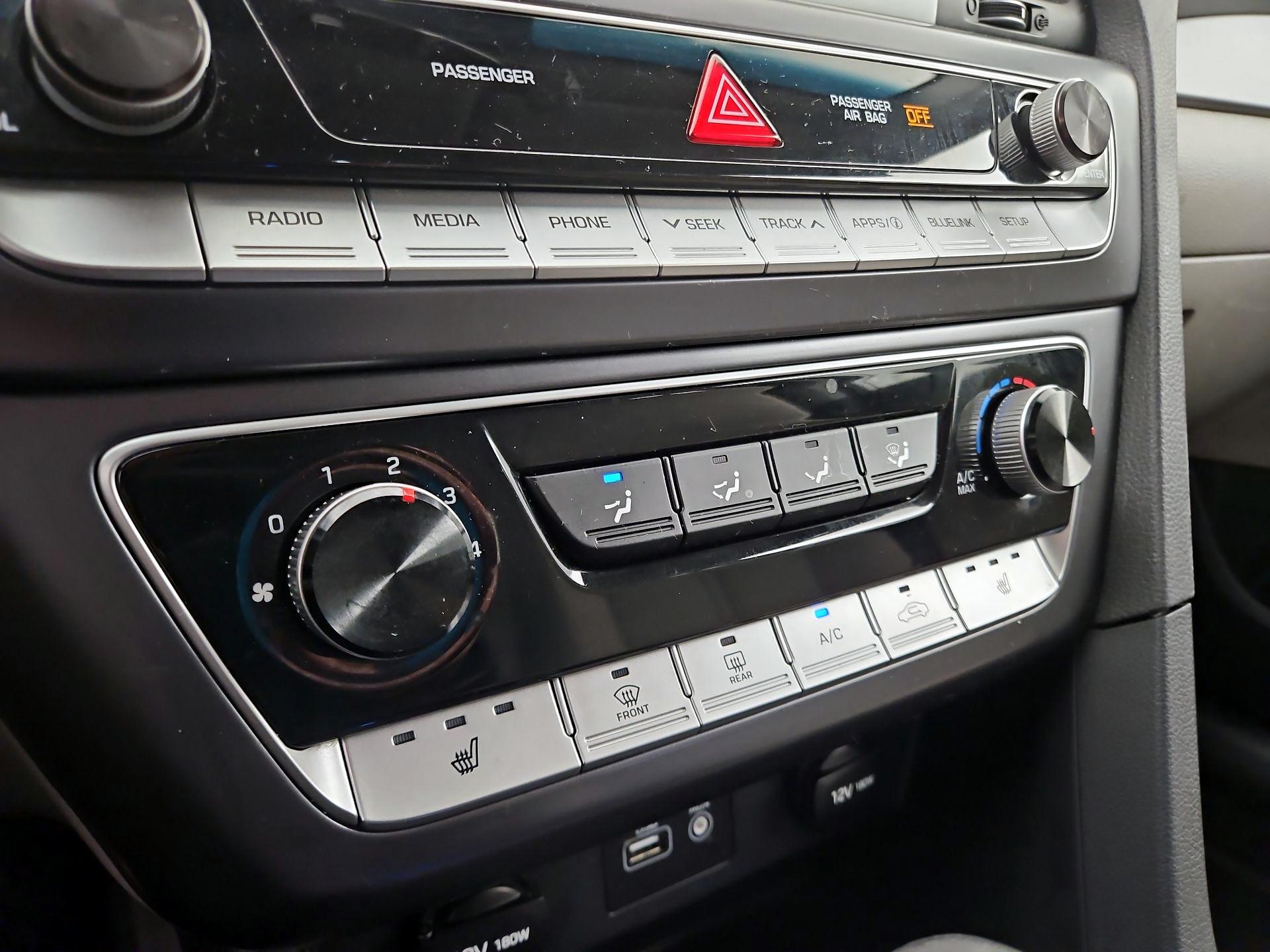 Thumbnail: 2018 Hyundai Sonata - 16