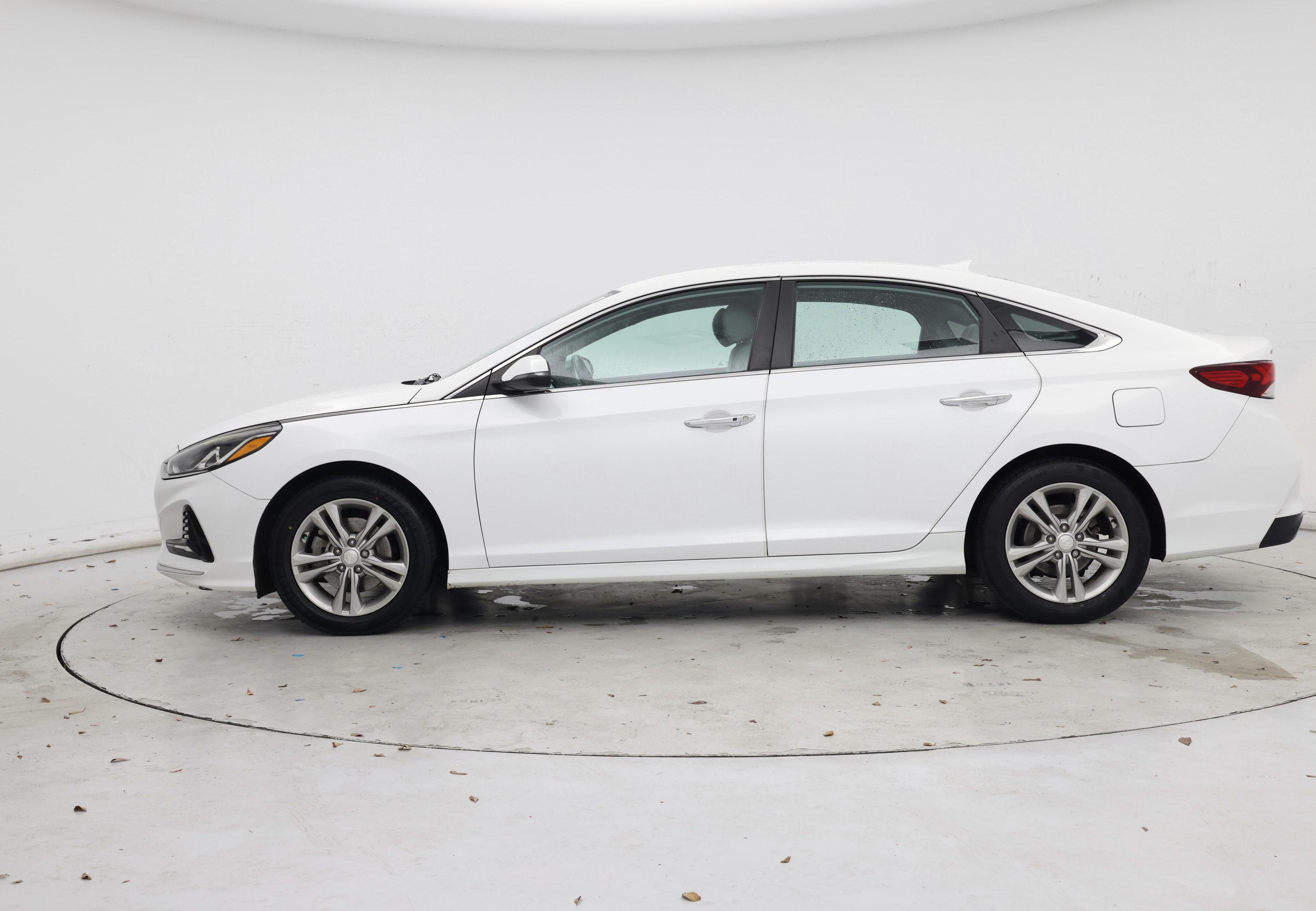 Thumbnail: 2018 Hyundai Sonata - 3