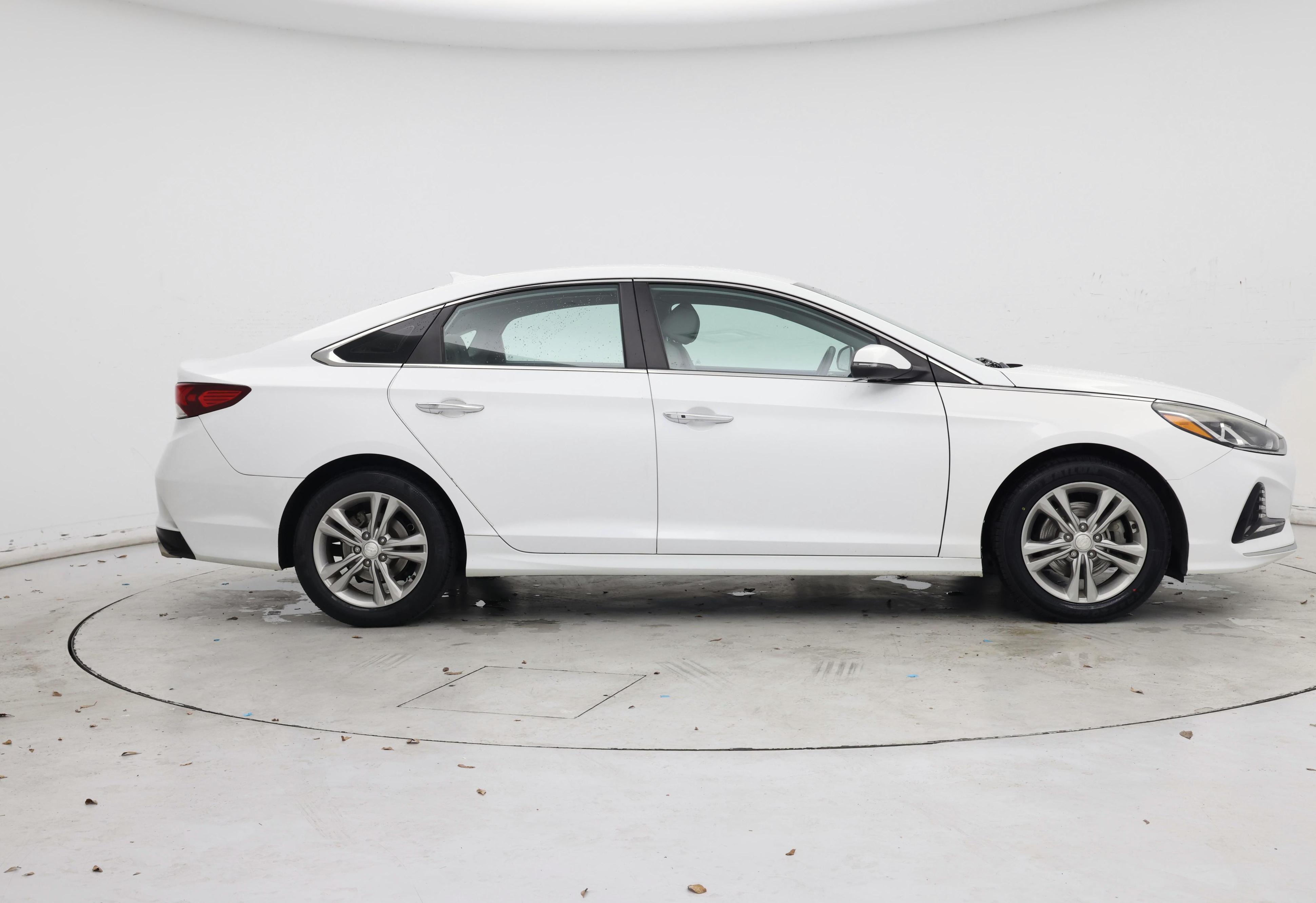 Thumbnail: 2018 Hyundai Sonata - 7