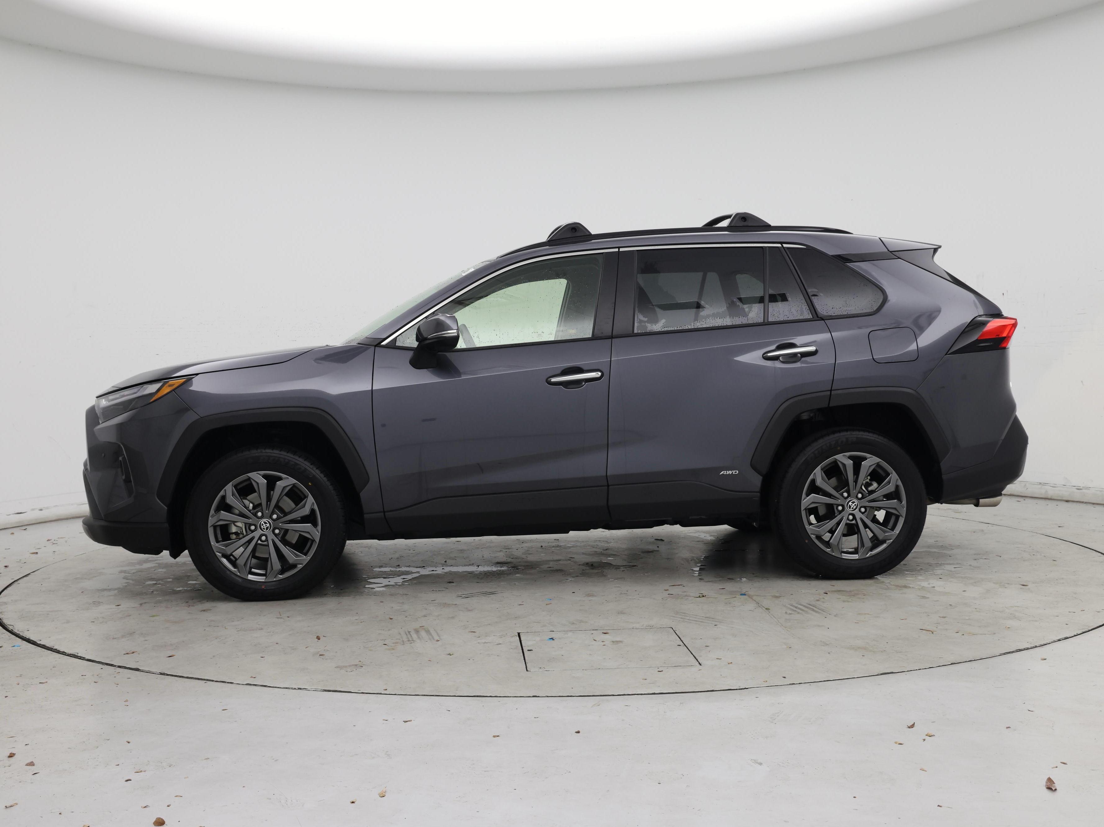 Thumbnail: 2025 Toyota RAV4 - 3