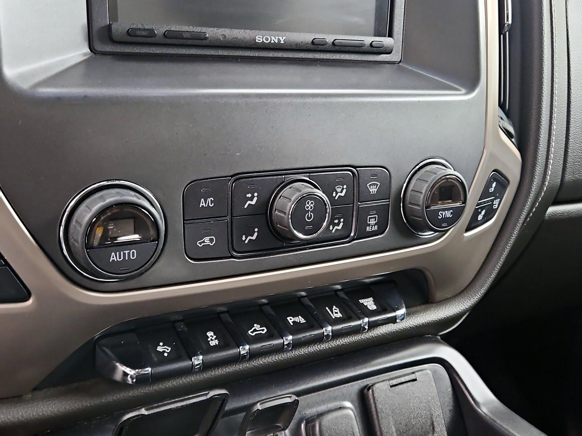 Thumbnail: 2015 GMC Sierra 3500 - 16