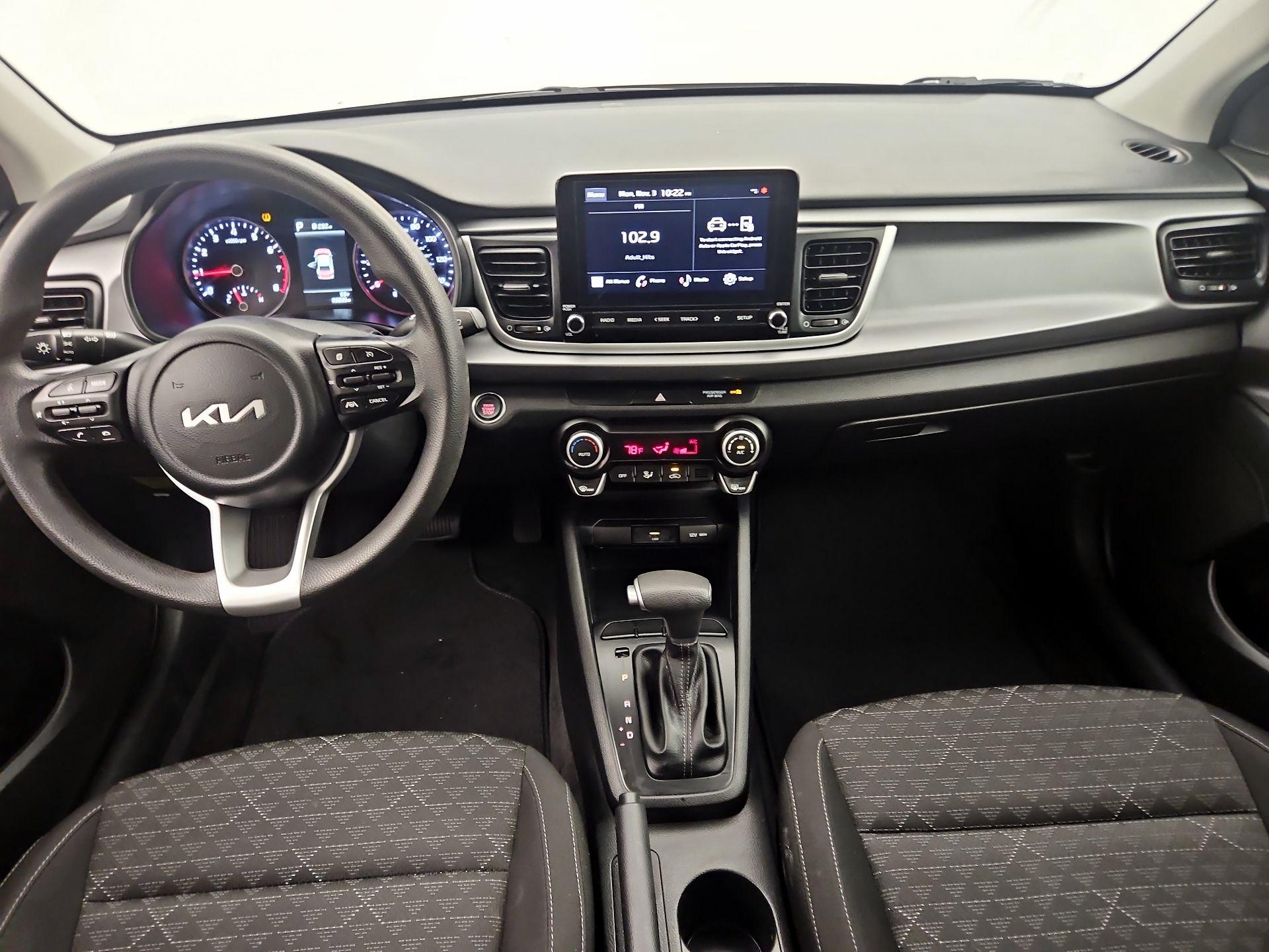 Thumbnail: 2023 Kia Rio - 9