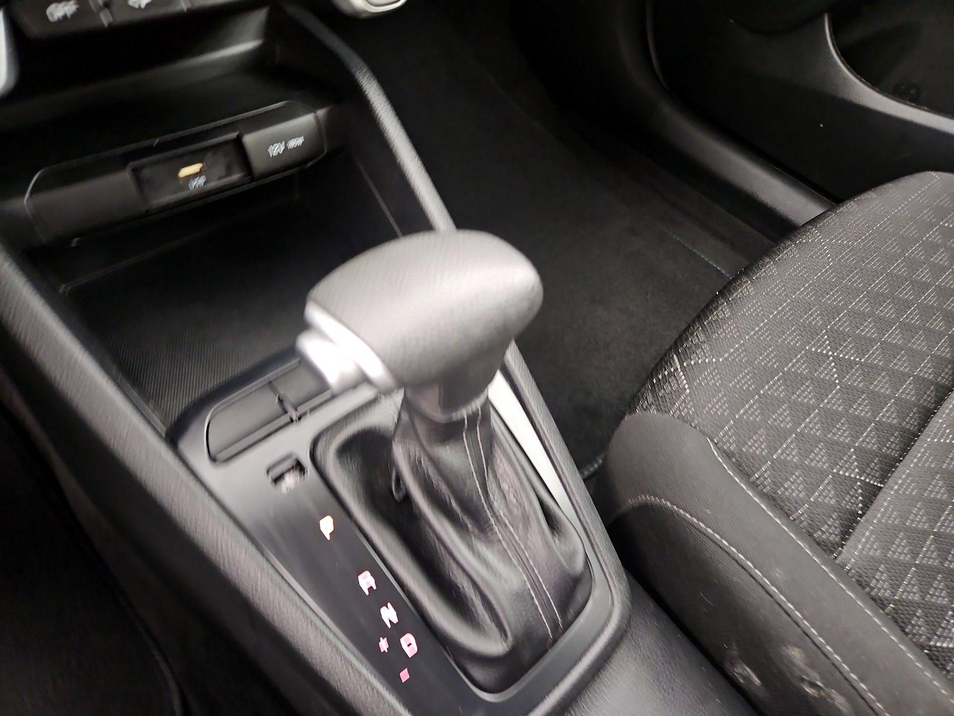 Thumbnail: 2023 Kia Rio - 17