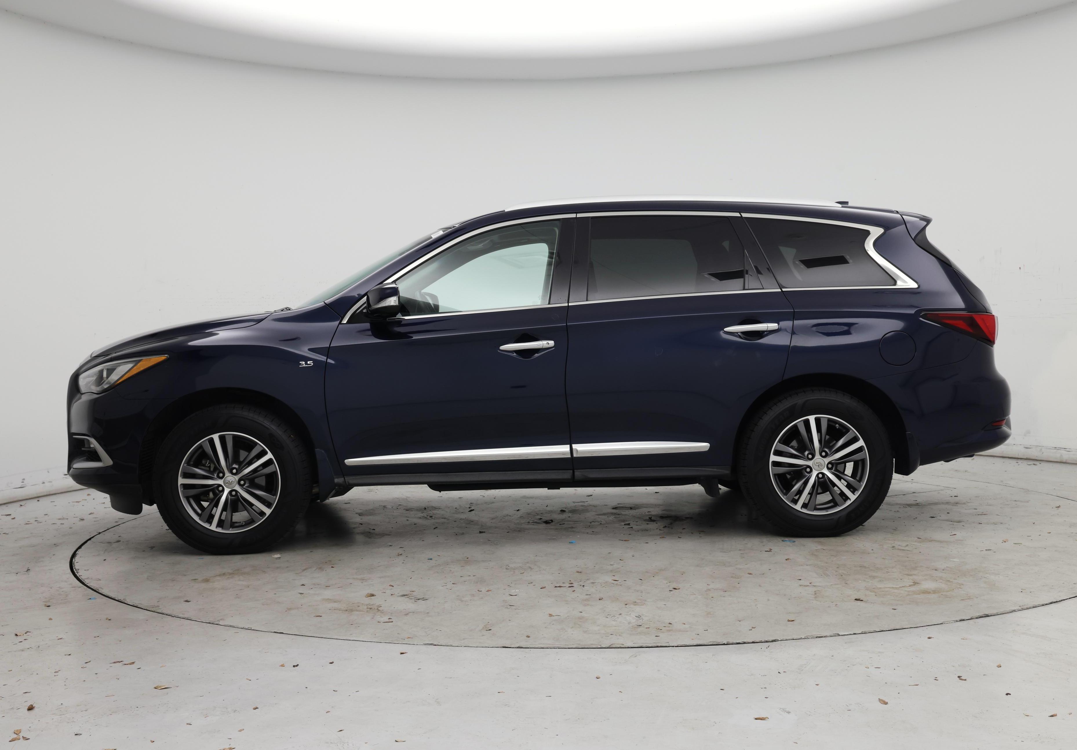 Thumbnail: 2016 INFINITI QX60 - 3