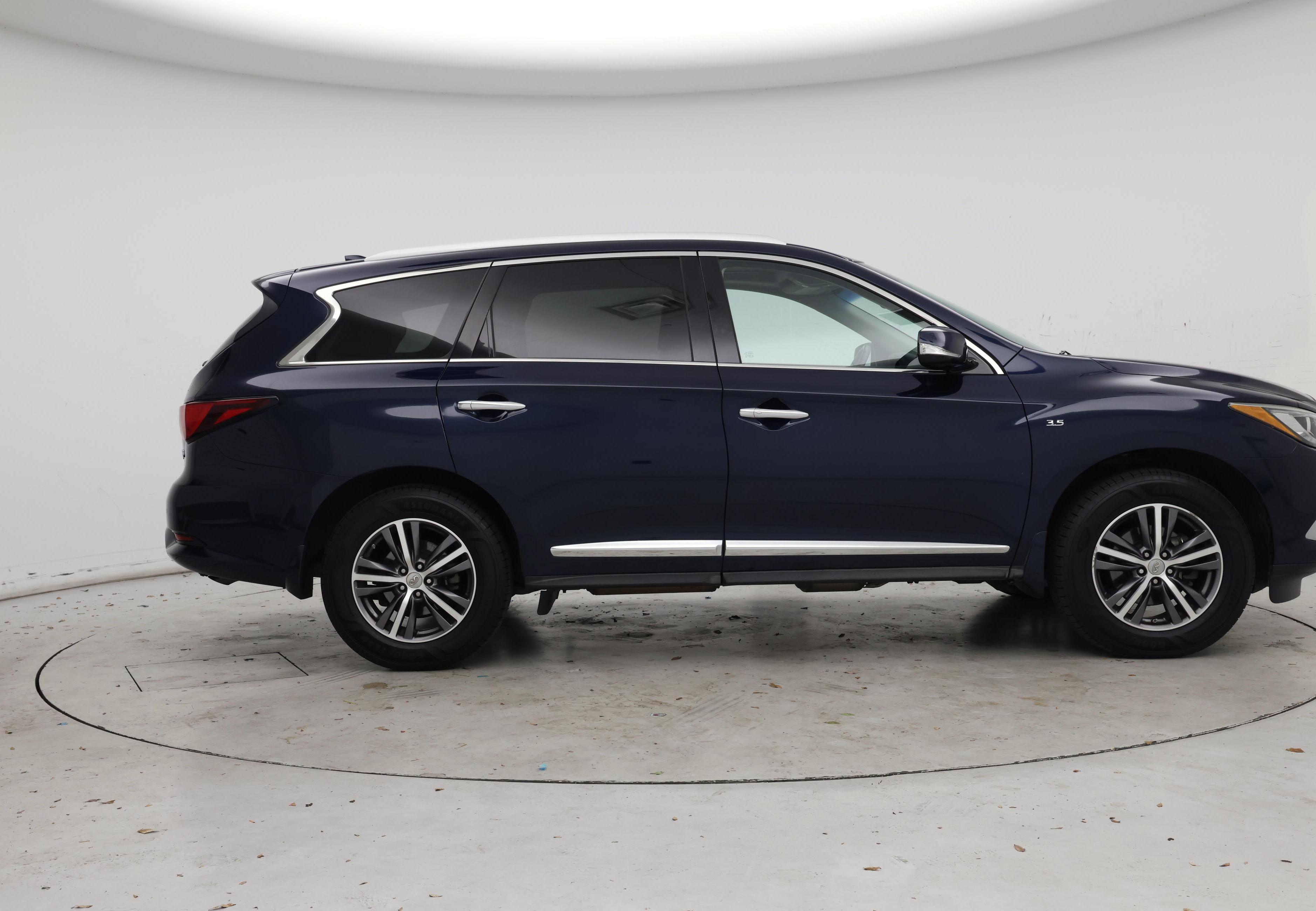 Thumbnail: 2016 INFINITI QX60 - 7