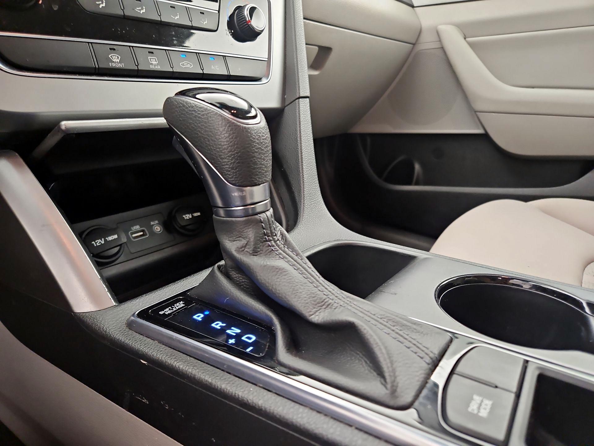 Thumbnail: 2015 Hyundai Sonata - 17