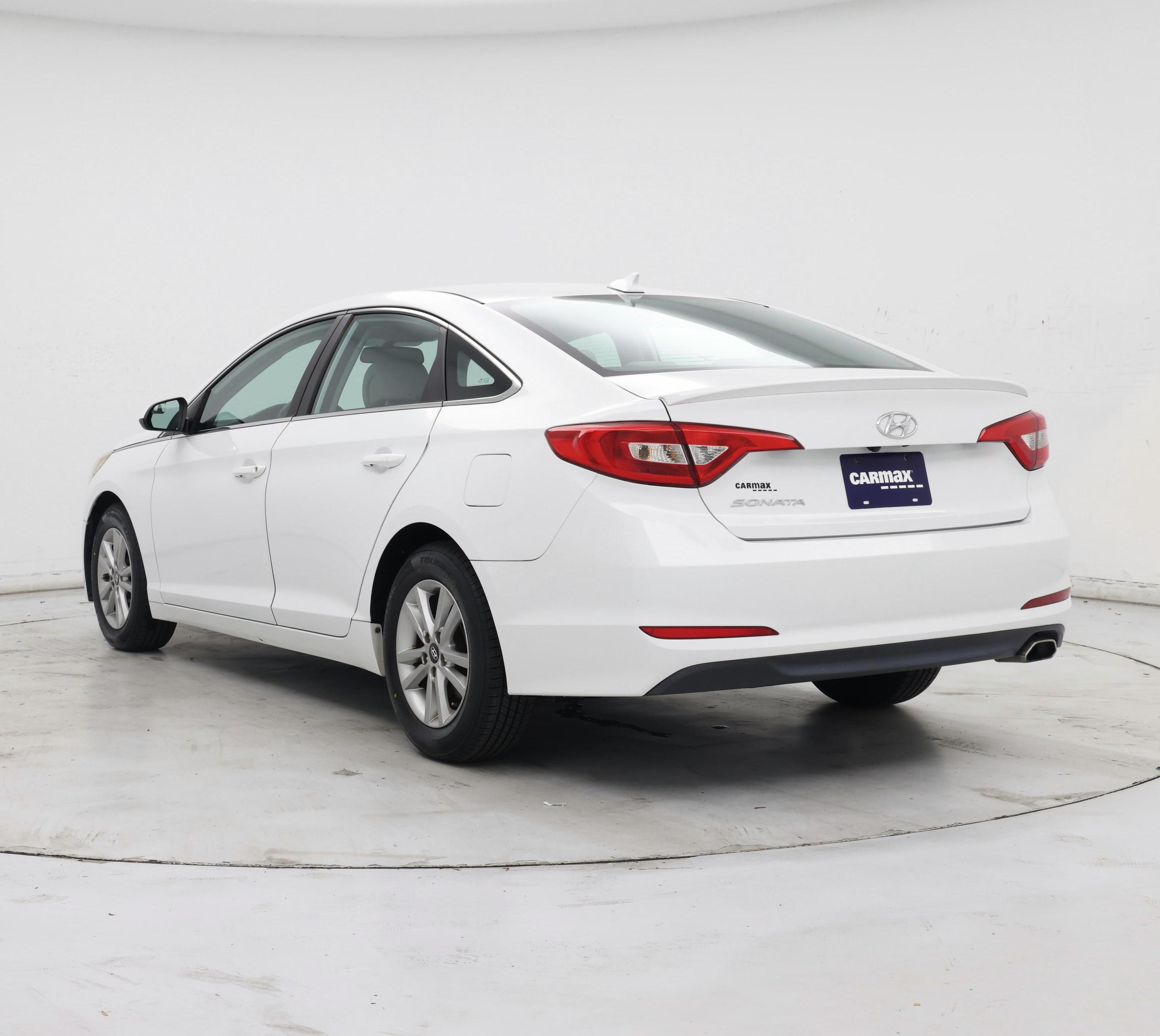Thumbnail: 2015 Hyundai Sonata - 2