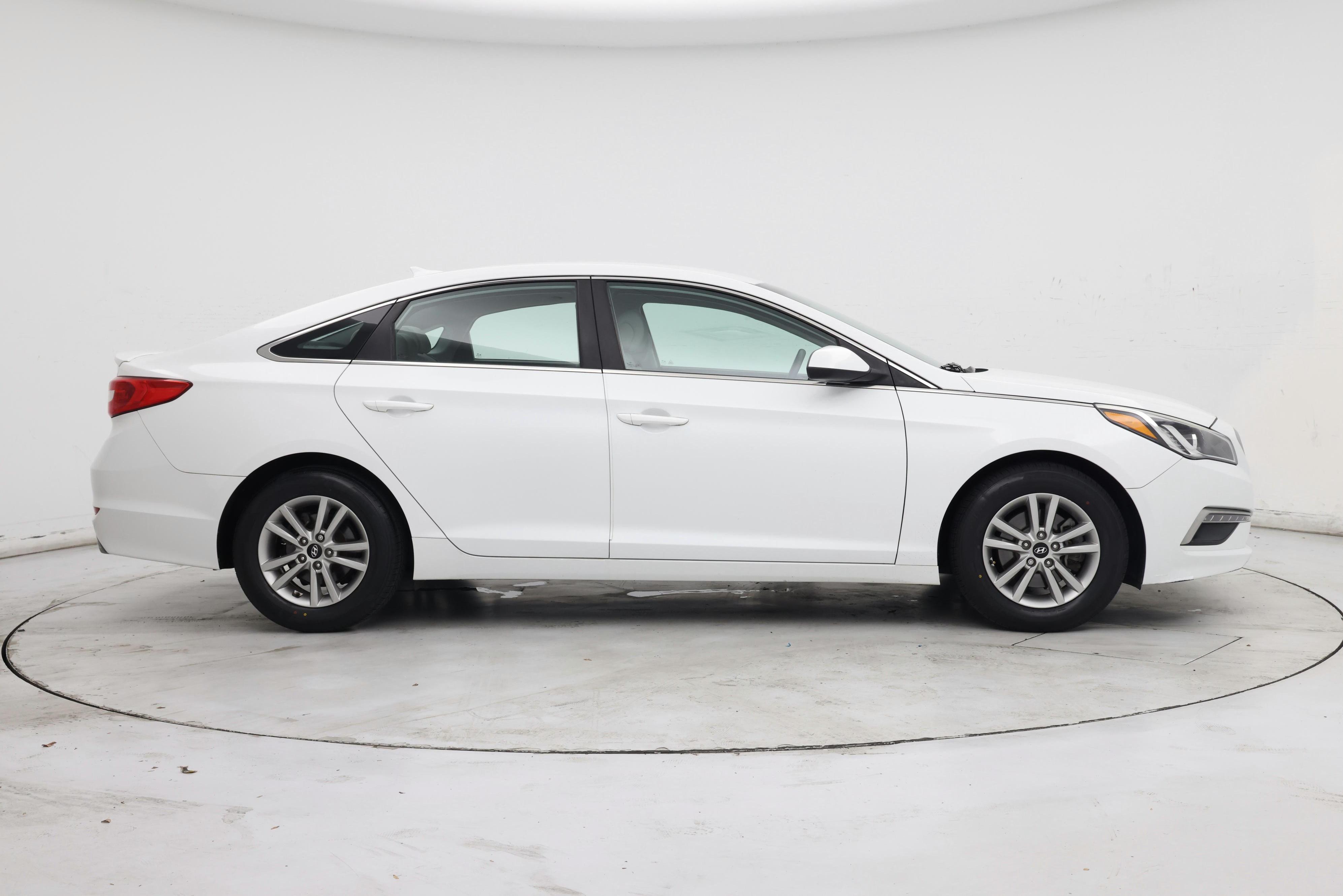 Thumbnail: 2015 Hyundai Sonata - 7