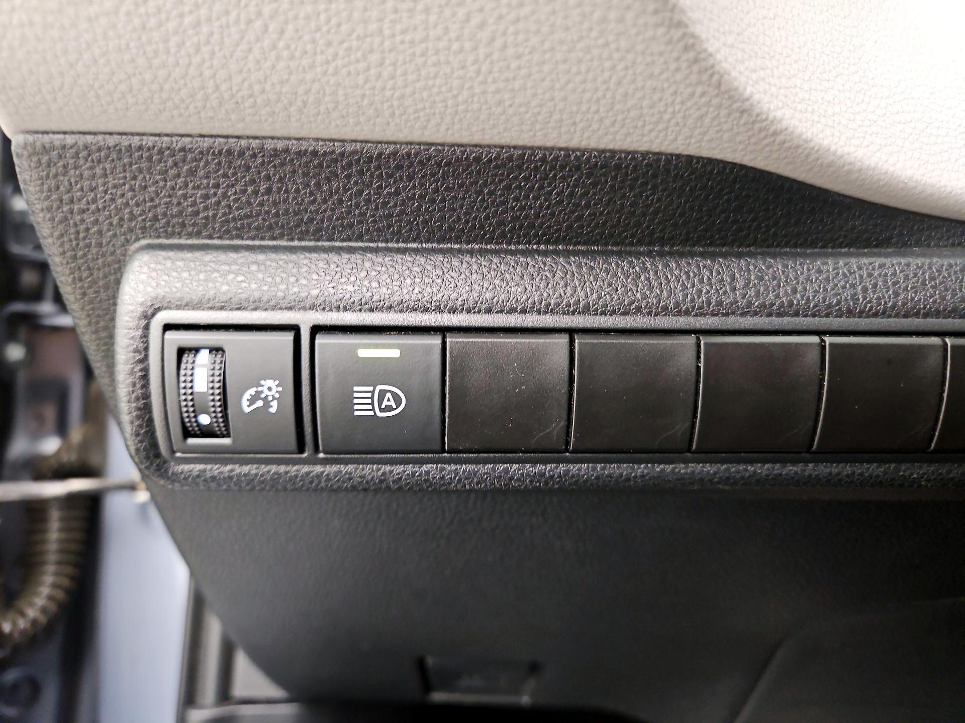 Thumbnail: 2024 Toyota Corolla - 13