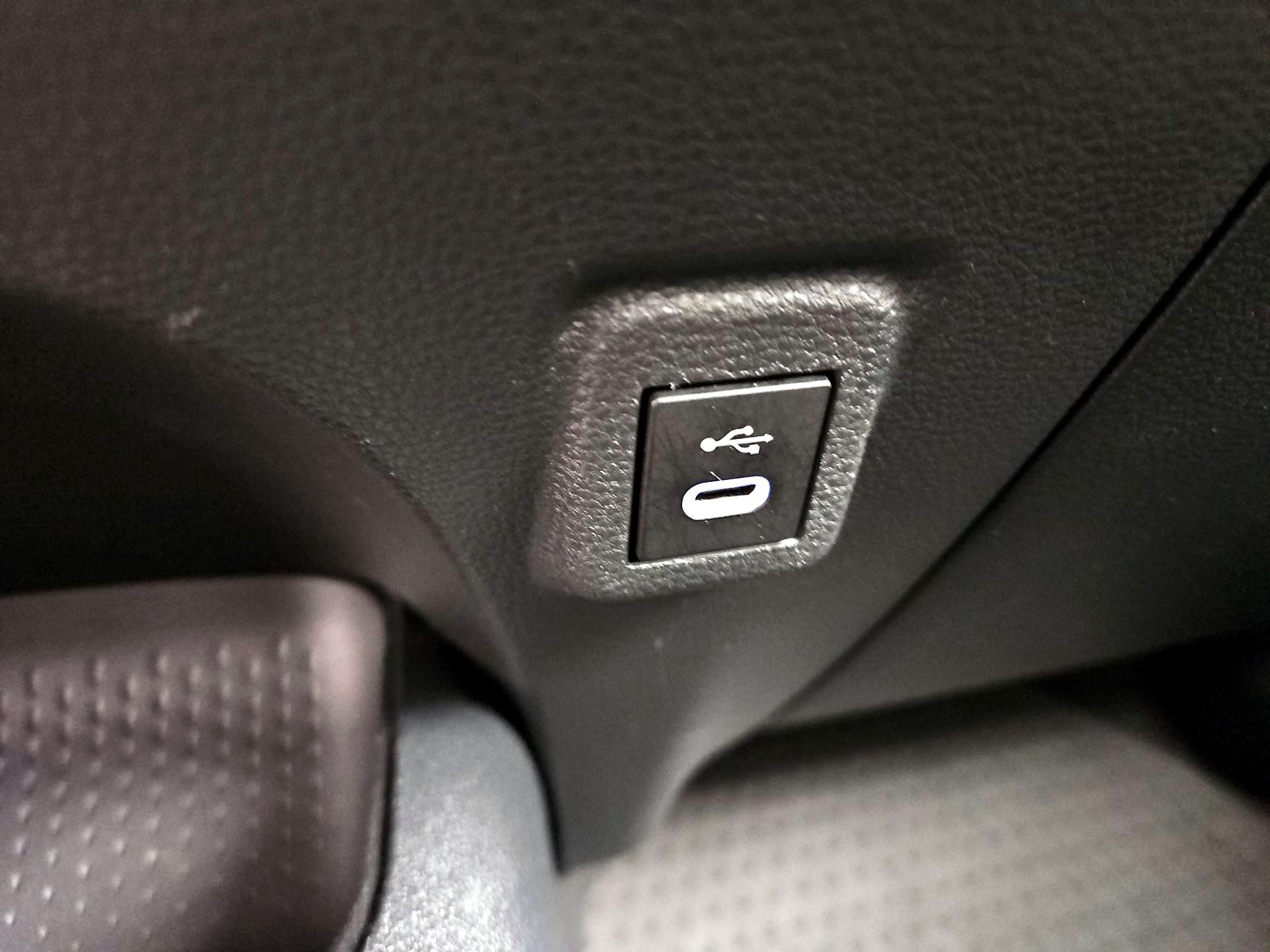 Thumbnail: 2024 Toyota Corolla - 18